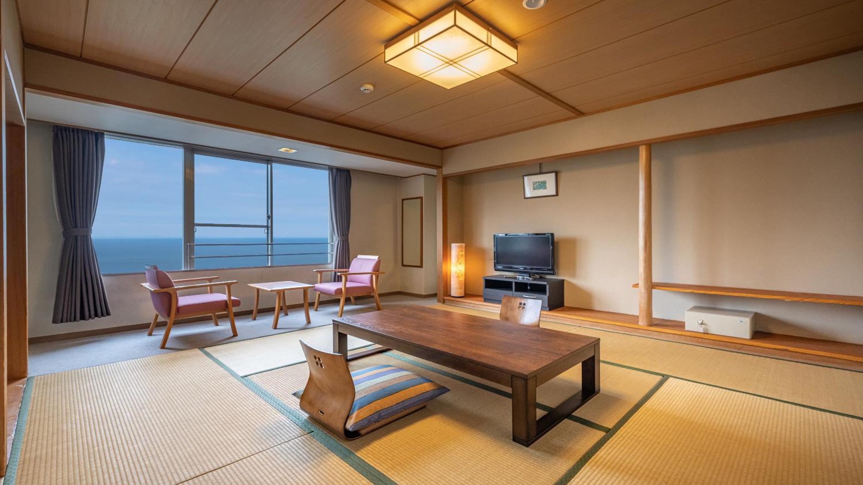 Japanese-style Room with 8 Tatami (MAX 4 Adults) photo 3