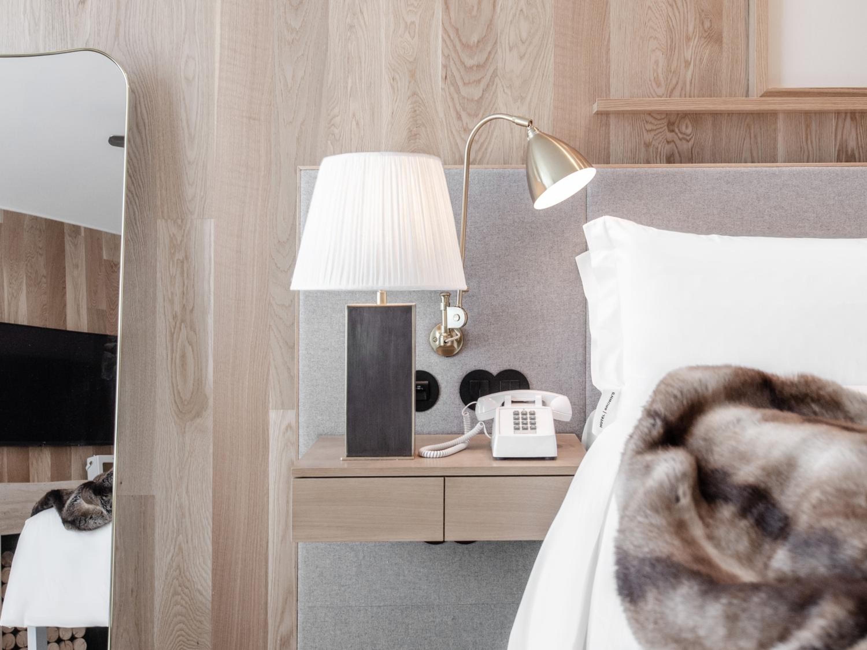 Contemporary Junior Suite - Photo 10