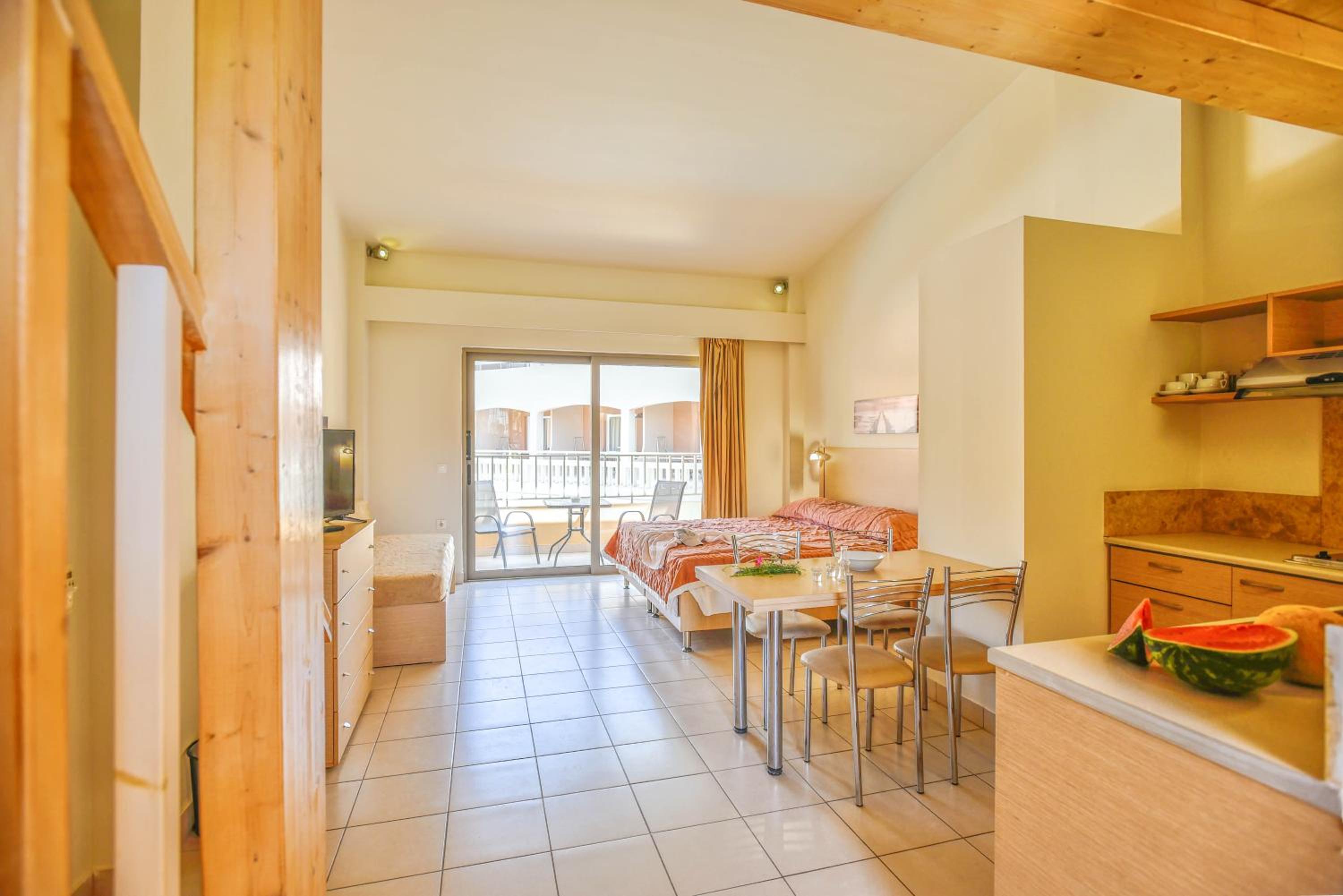 Apartment - Split Level photo 3