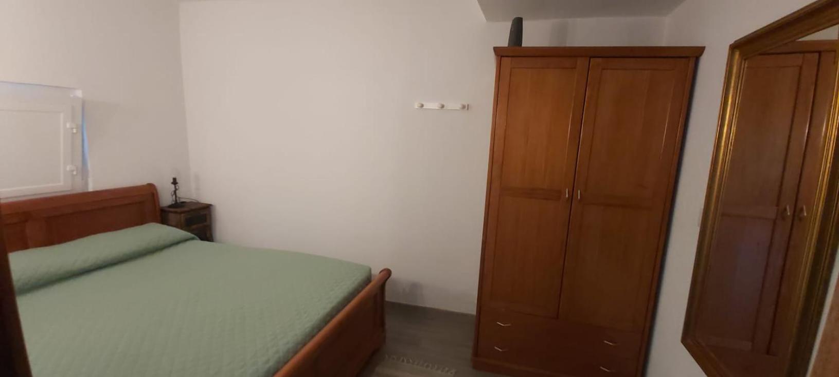 One-Bedroom House - Photo 14