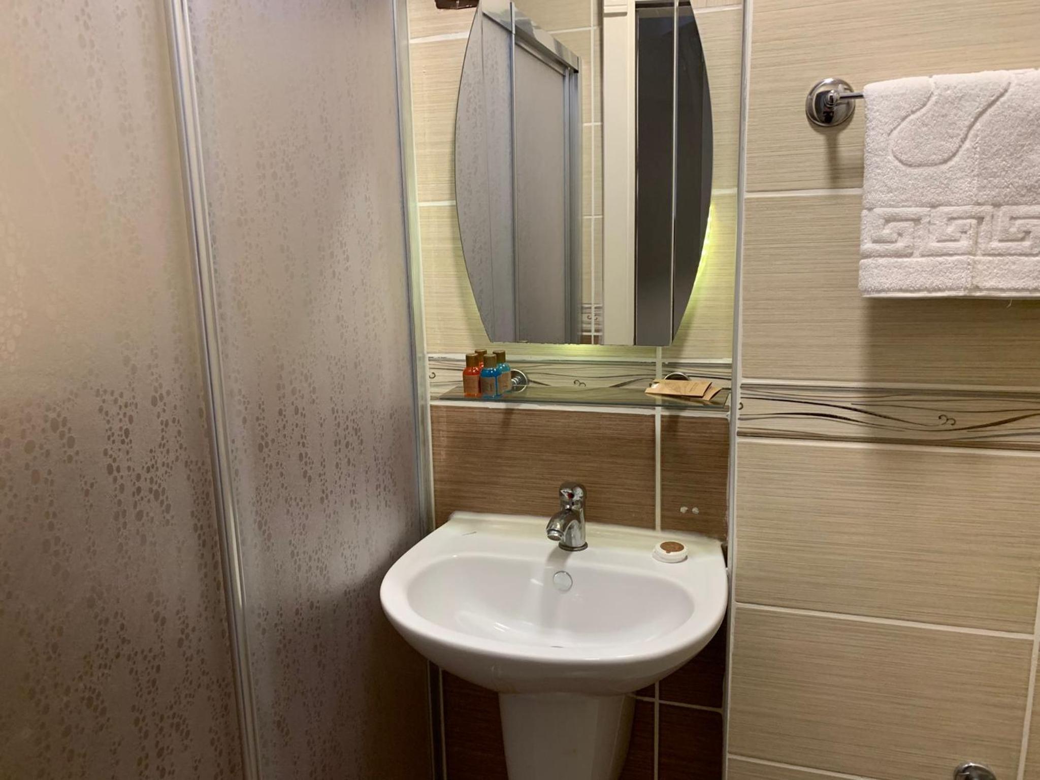 Single Room photo 3