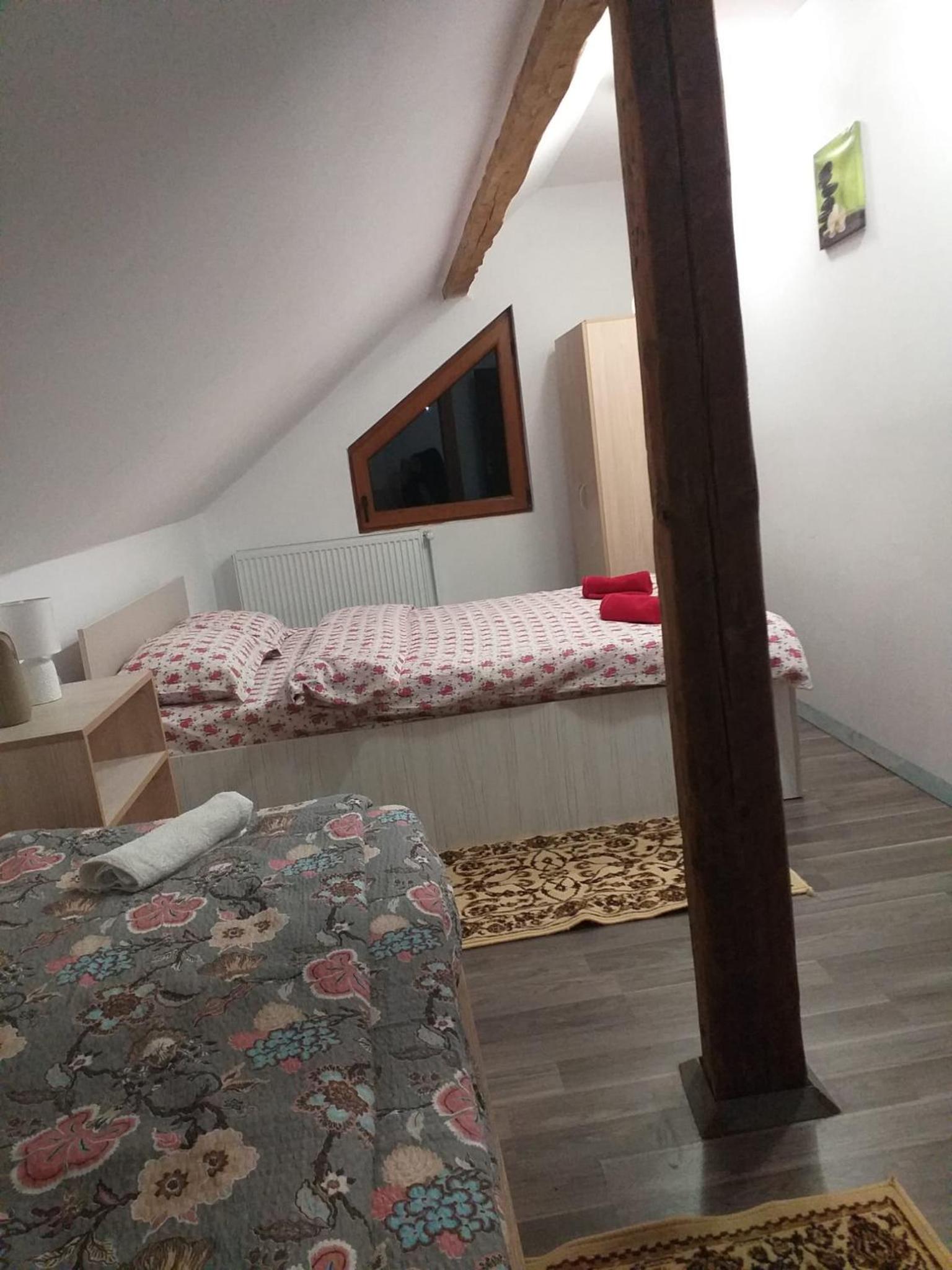 Triple Room with Shared Bathroom photo 3