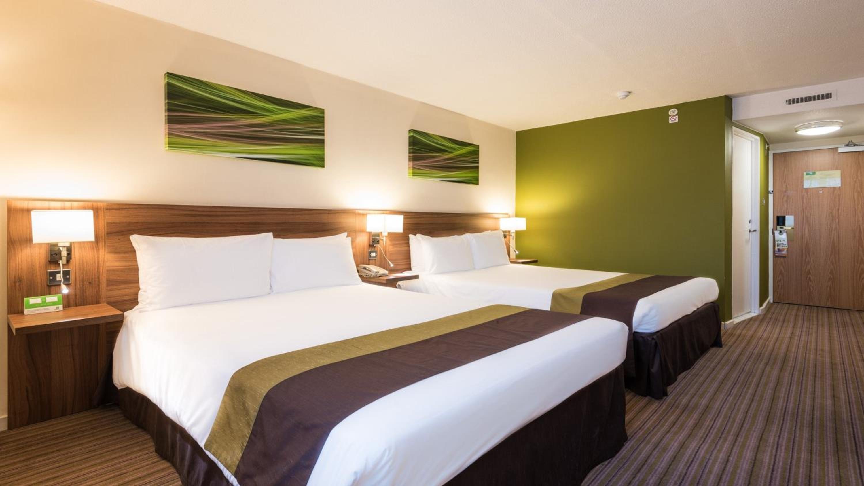 Standard Double Room with Two Double Beds - Photo 4