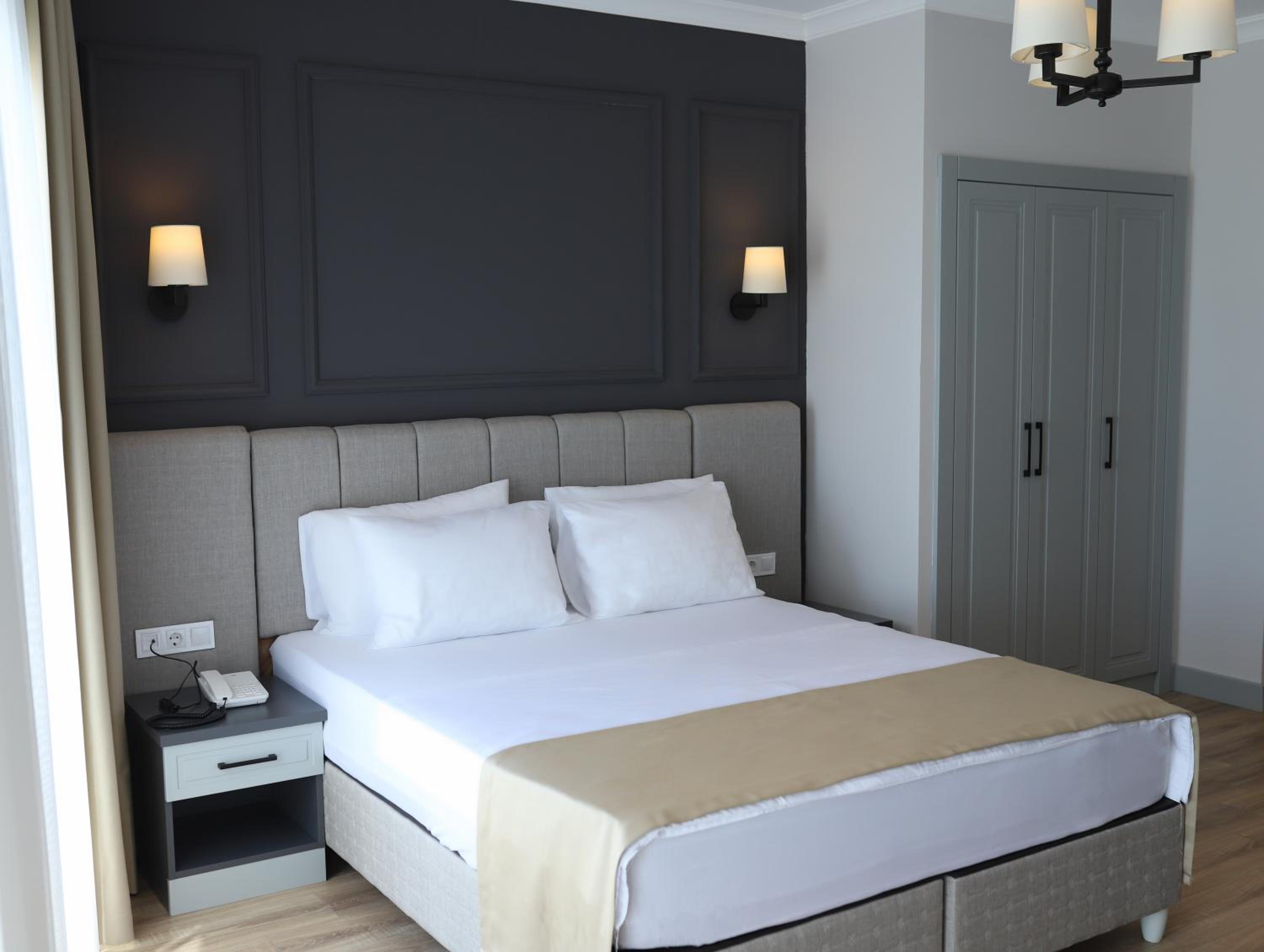 Standard Double Room photo 2