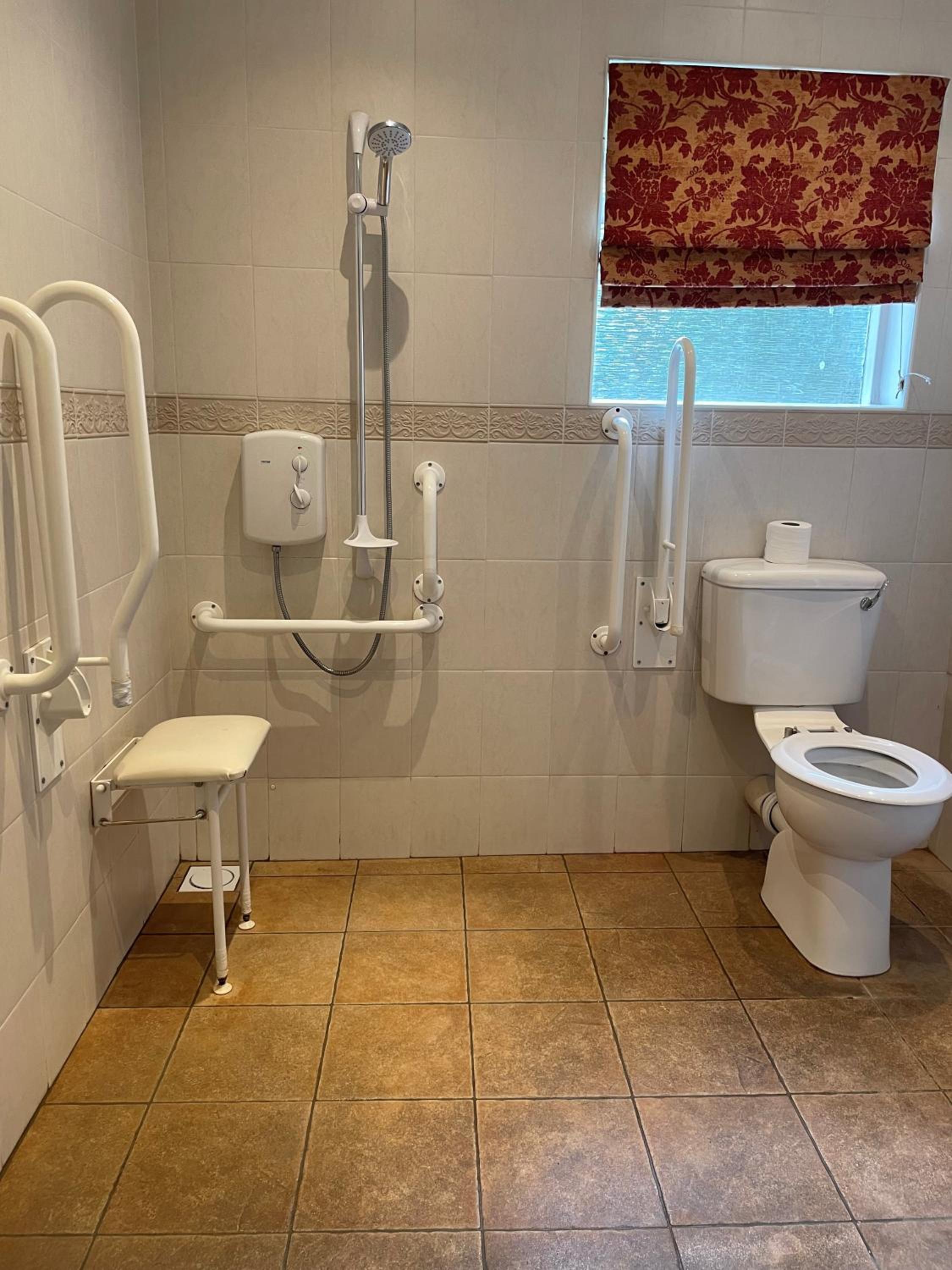Double Room - Disability Access - Photo 2