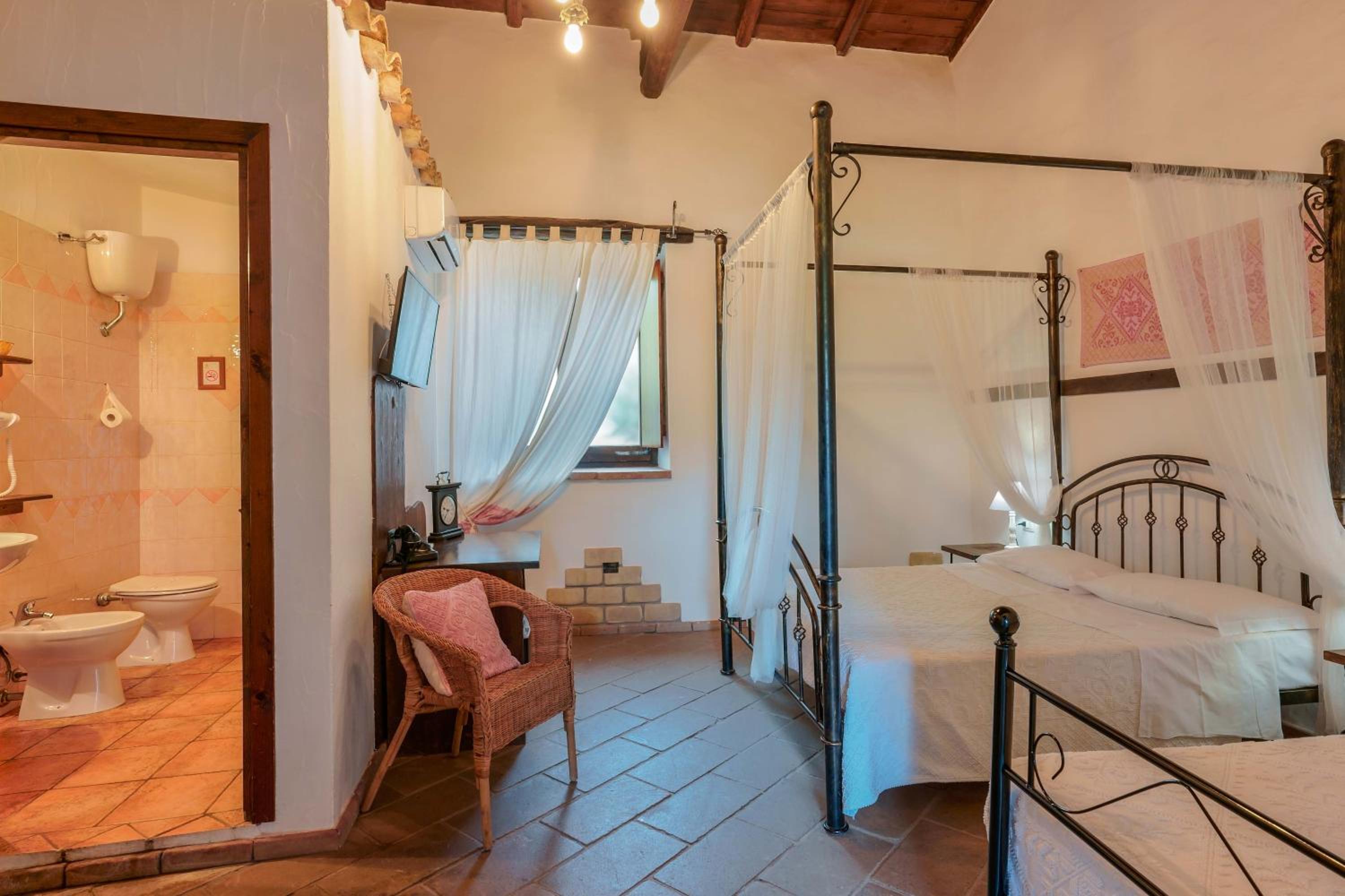 Superior Triple Room - Photo 1