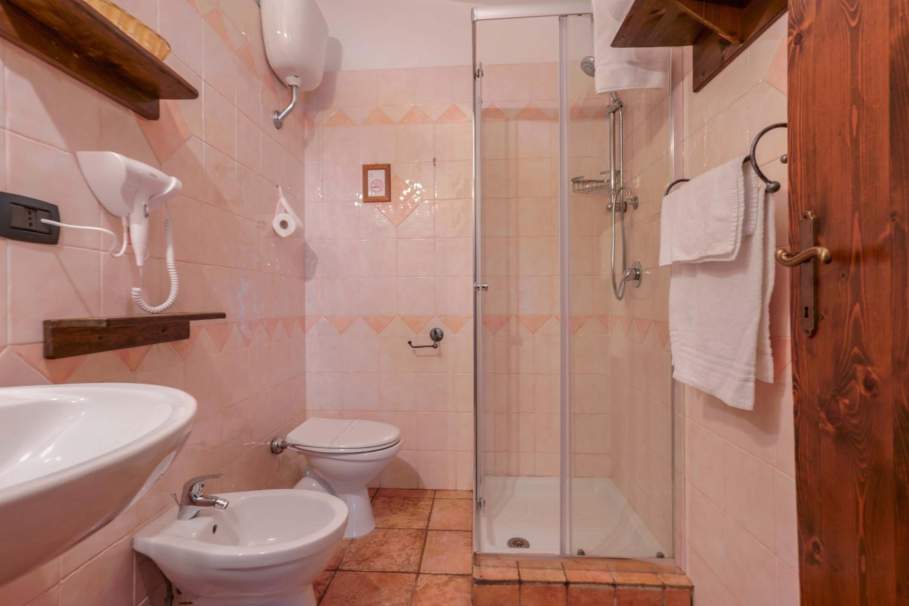 Superior Triple Room - Photo 2
