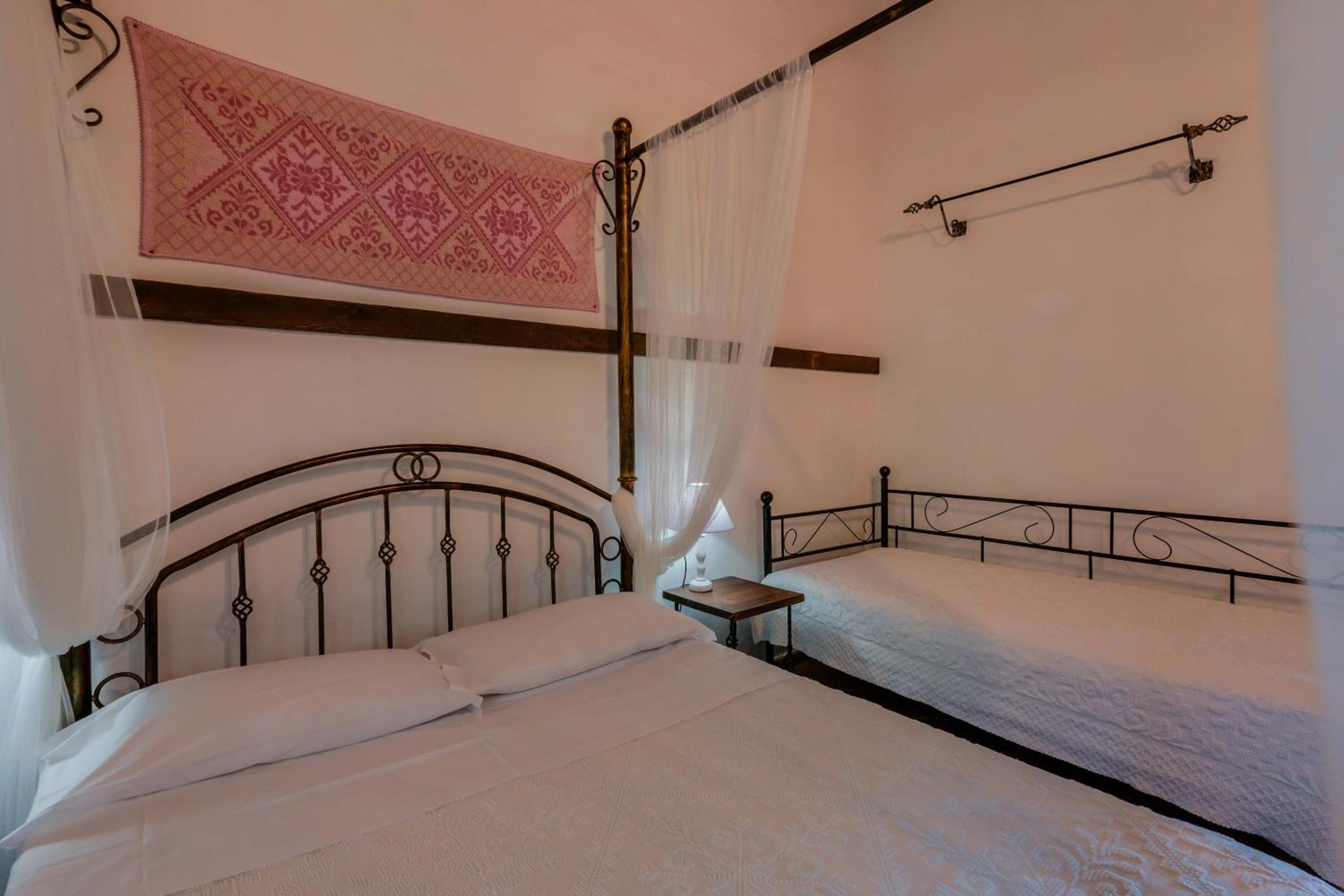 Superior Triple Room - Photo 3