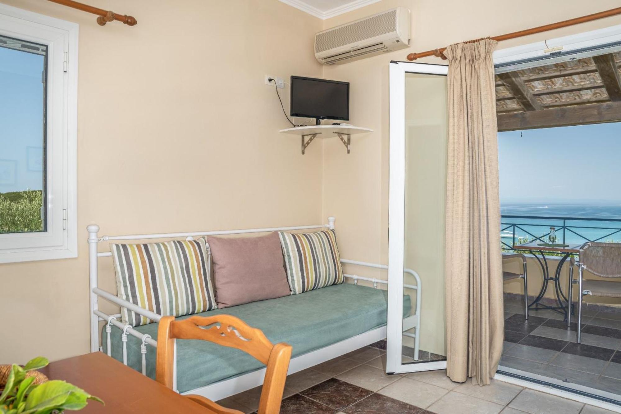 Apartment with Sea View photo 2