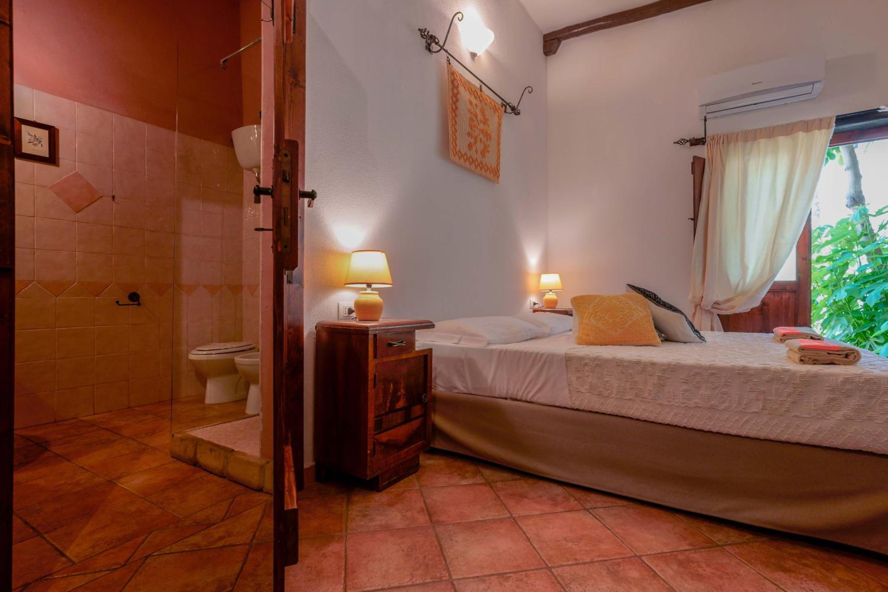 Suite - Photo 7