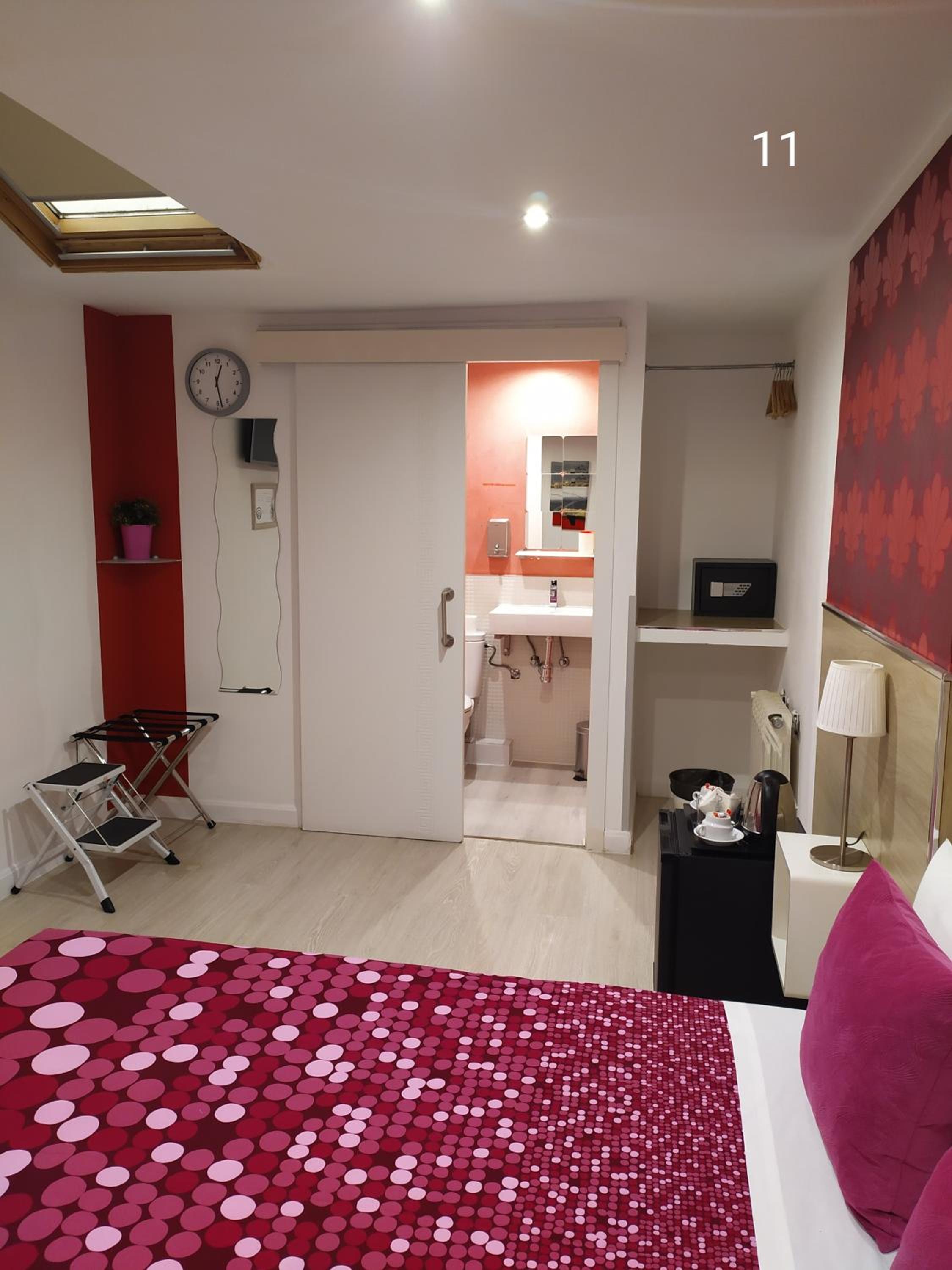 Garret Double Room - Photo 10