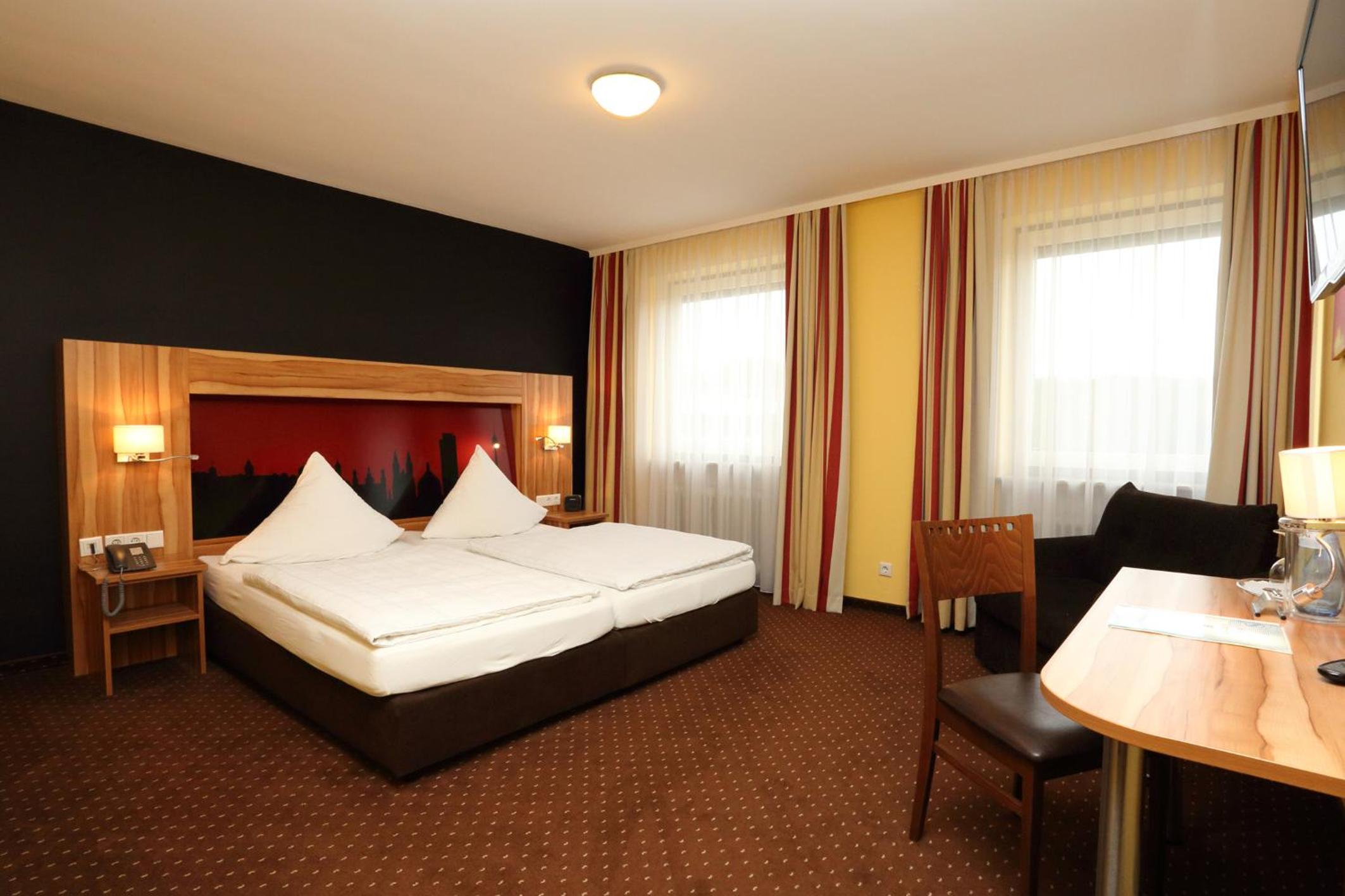 Standard Double Room photo 2