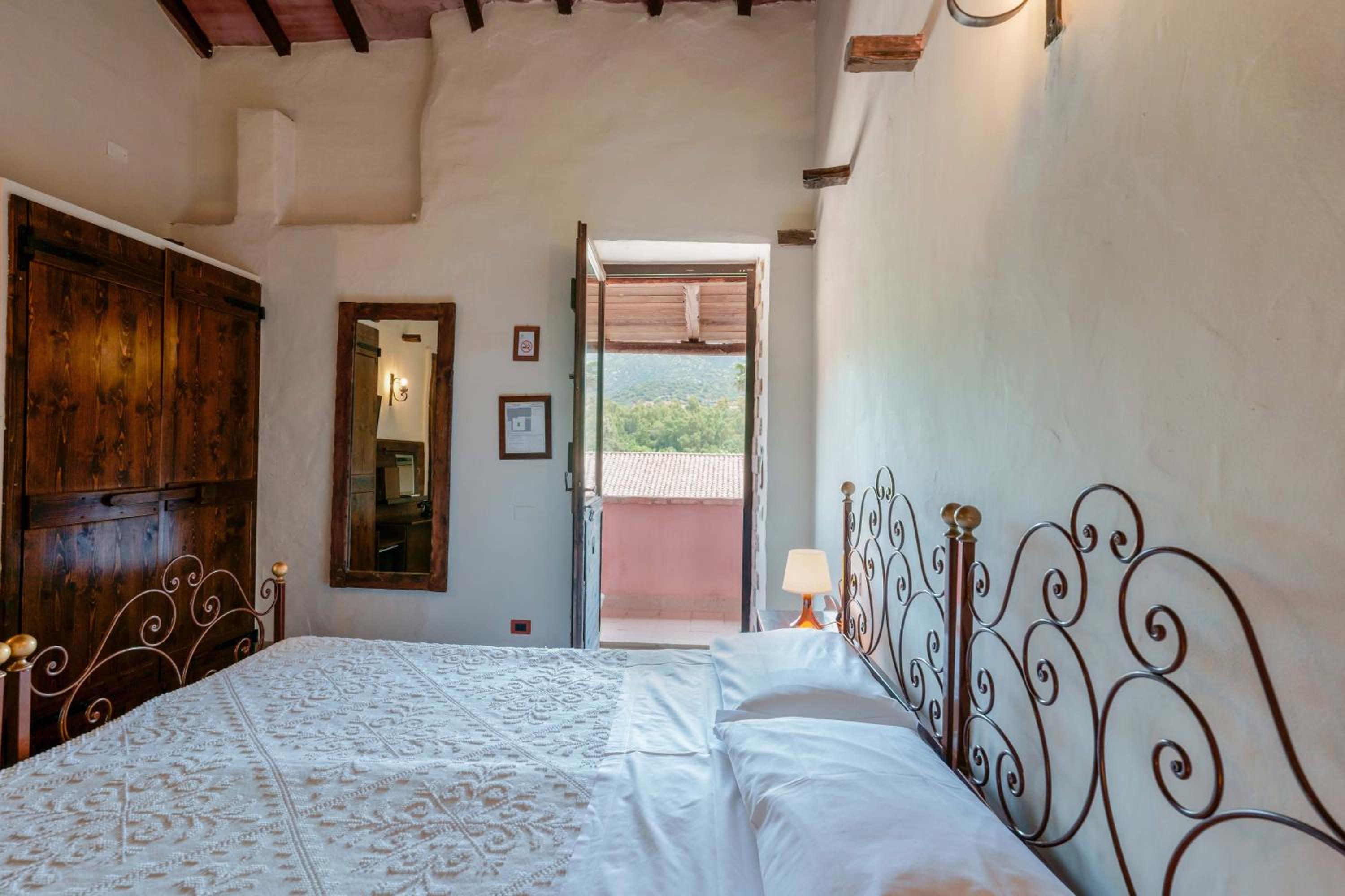 Superior Triple Room - Photo 17