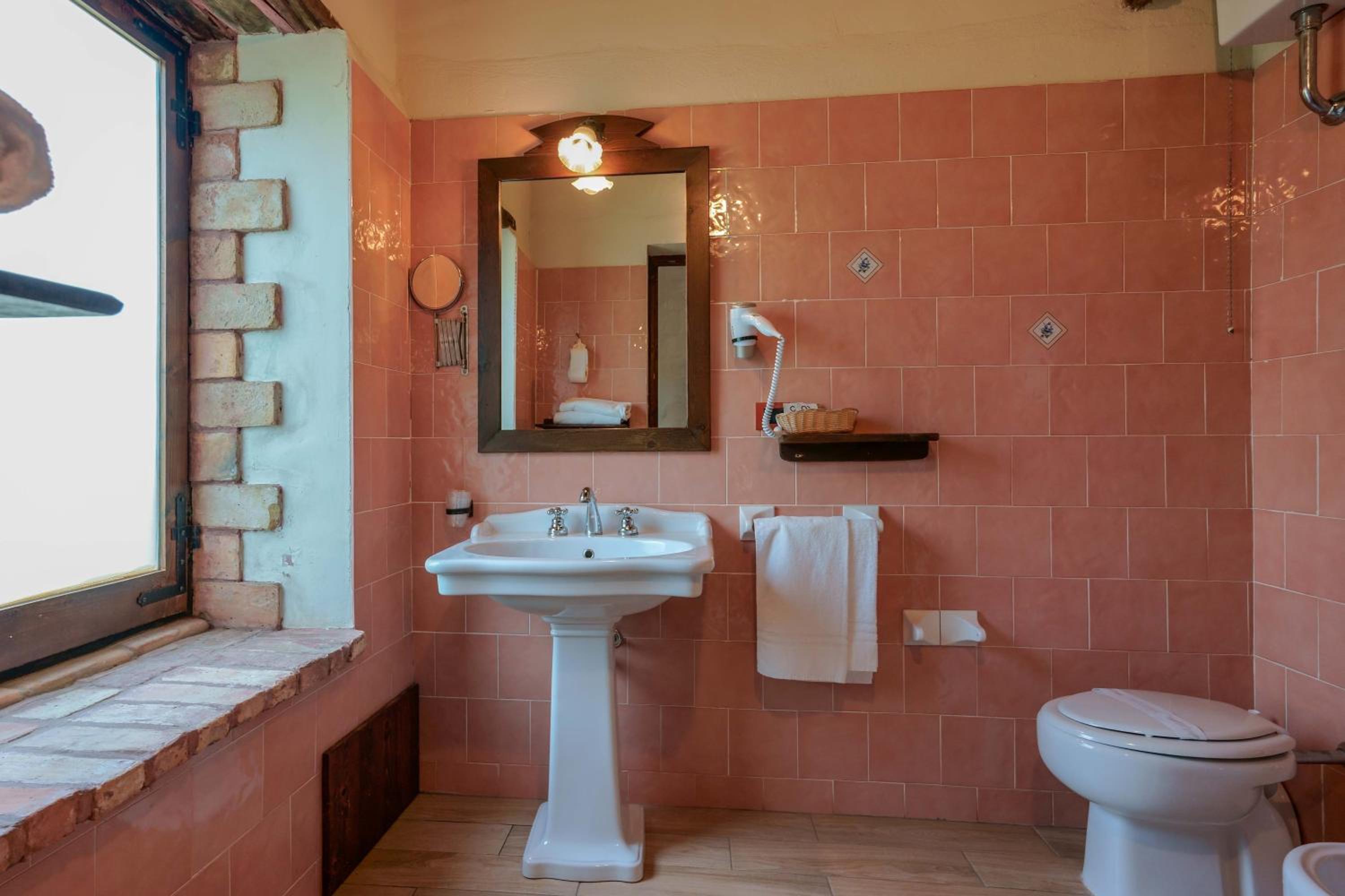Superior Triple Room - Photo 9
