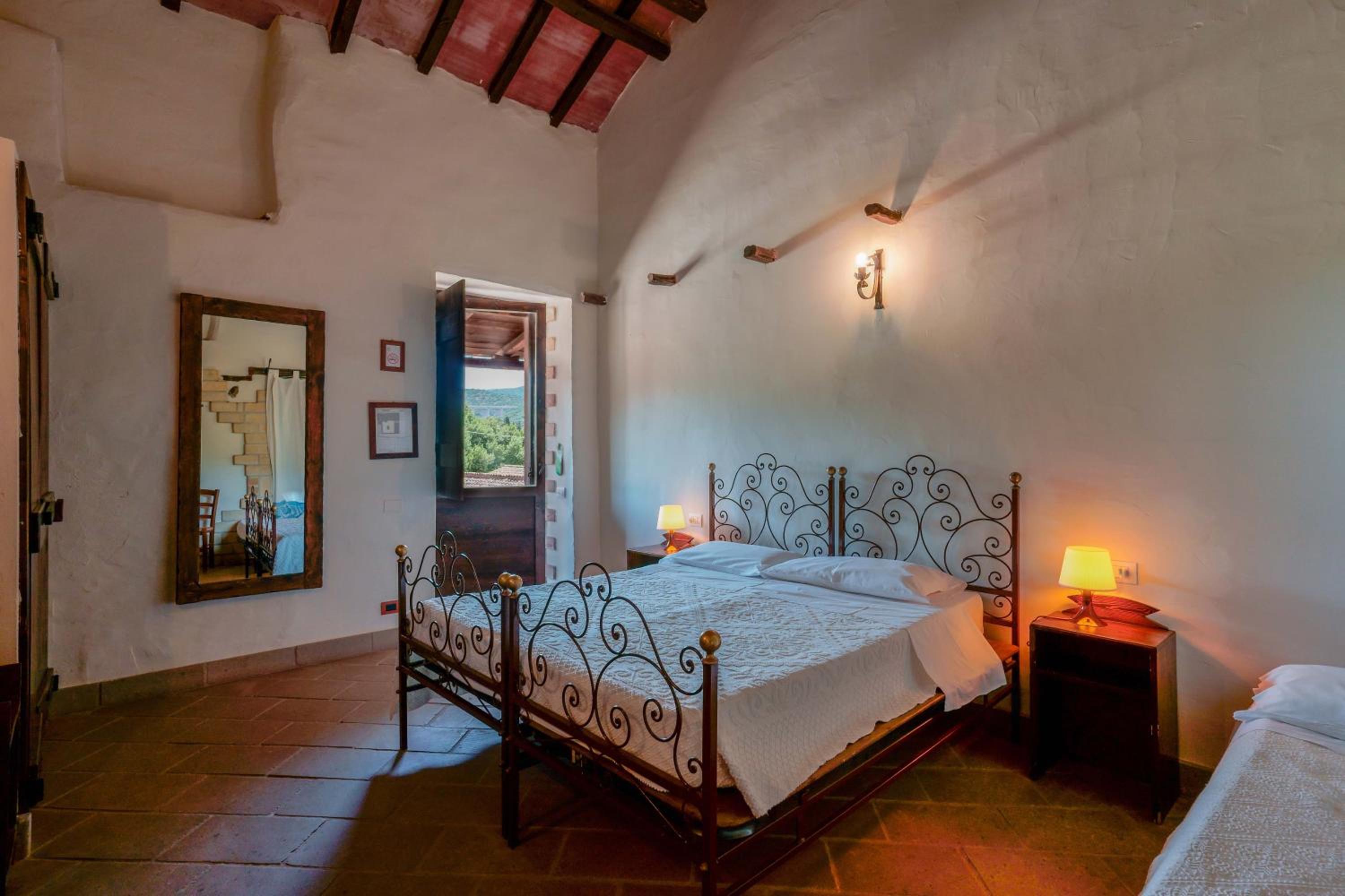 Superior Triple Room - Photo 18