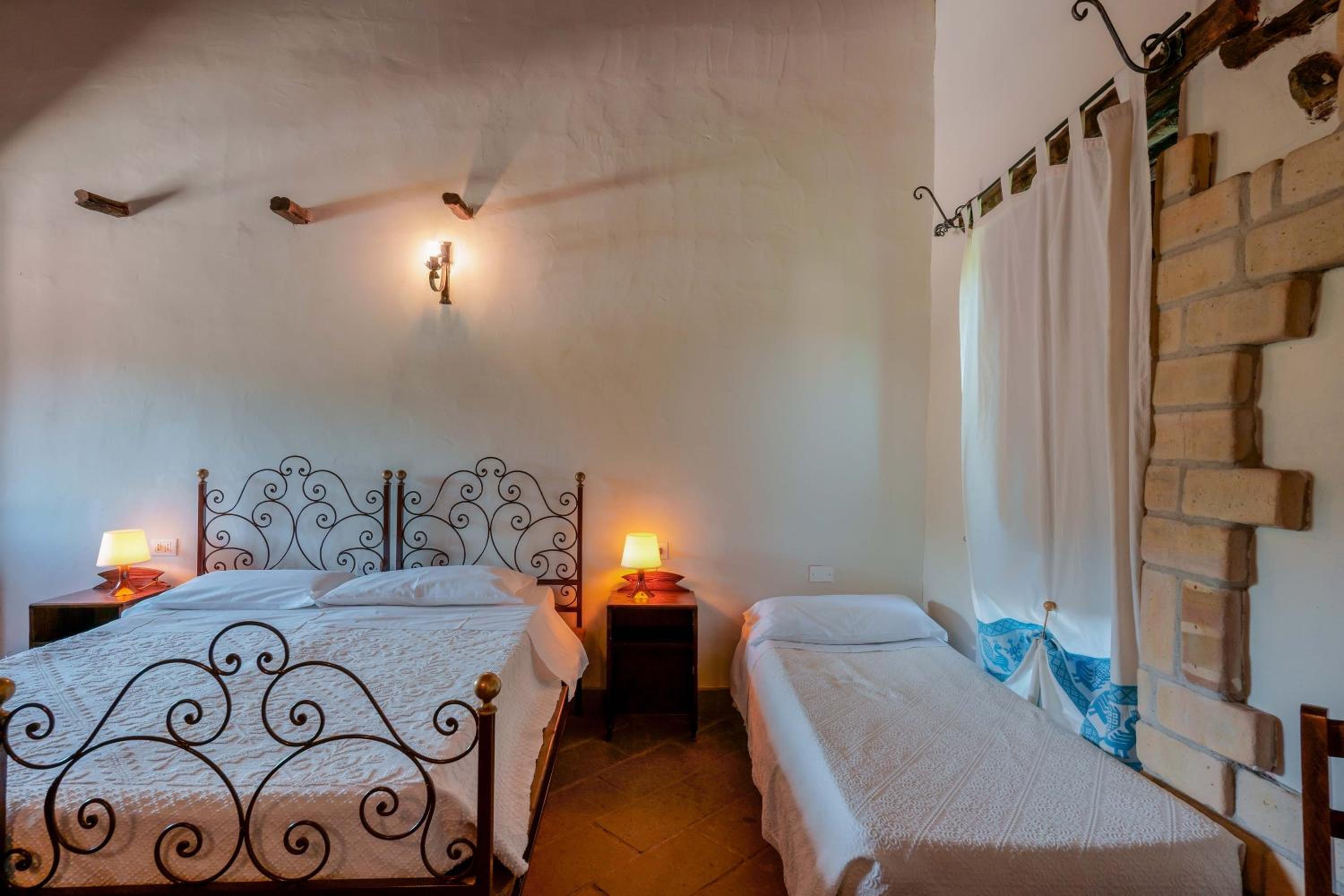 Superior Triple Room - Photo 16