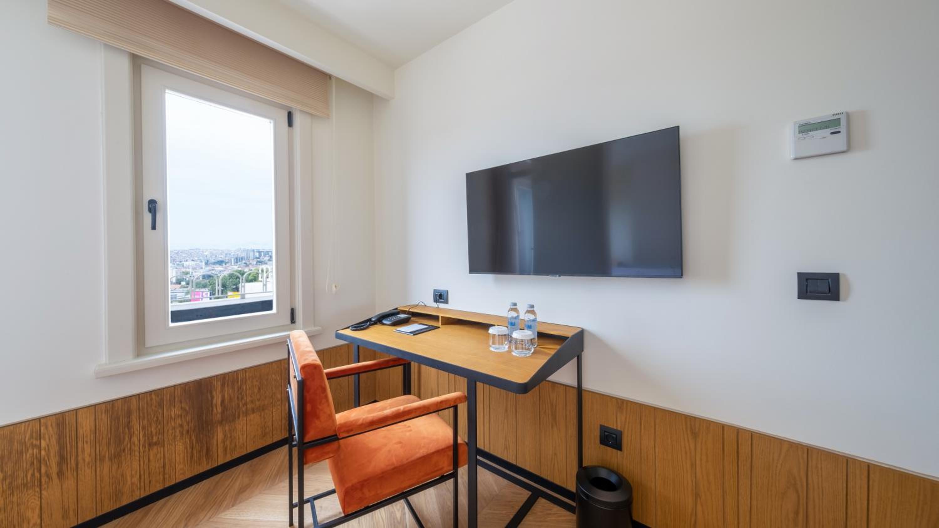 Deluxe Double Room with Sea View photo 3