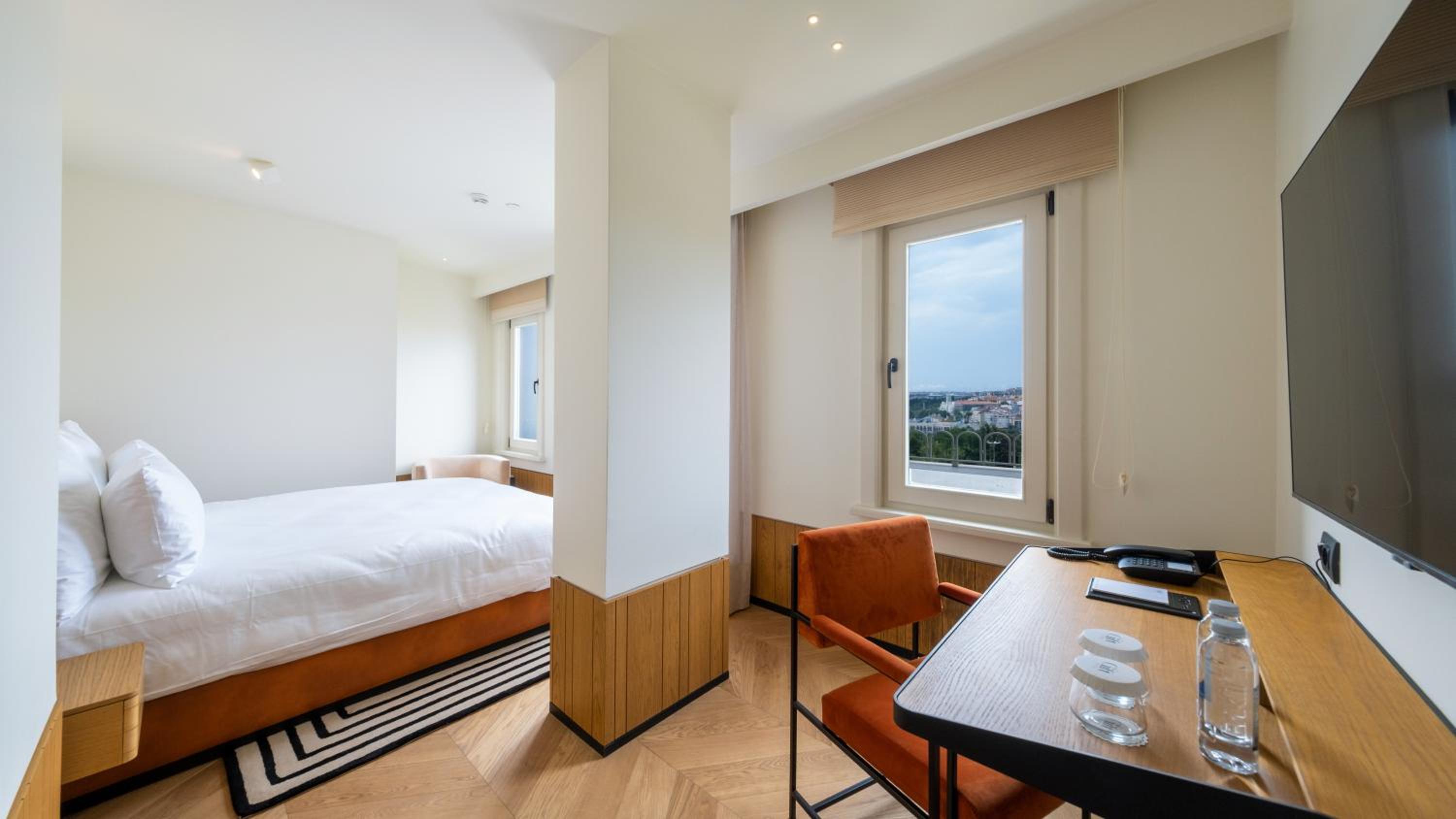 Deluxe Double Room with Sea View photo 1