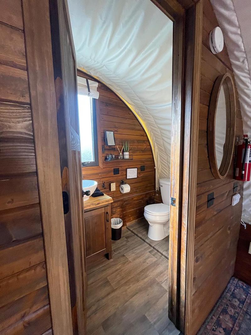 Queen Suite with Spa Bath - Photo 3