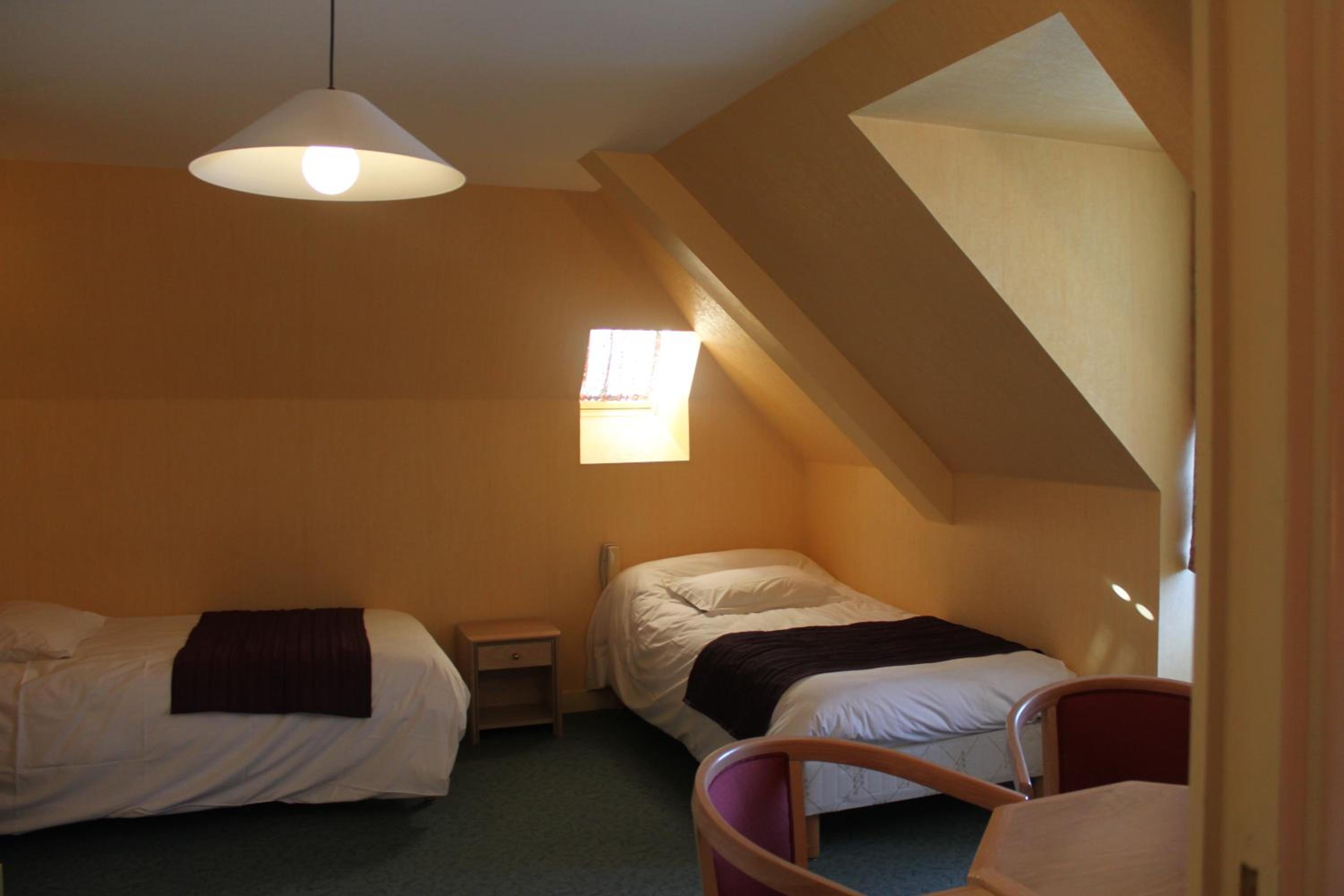 Standard Suite - Photo 4