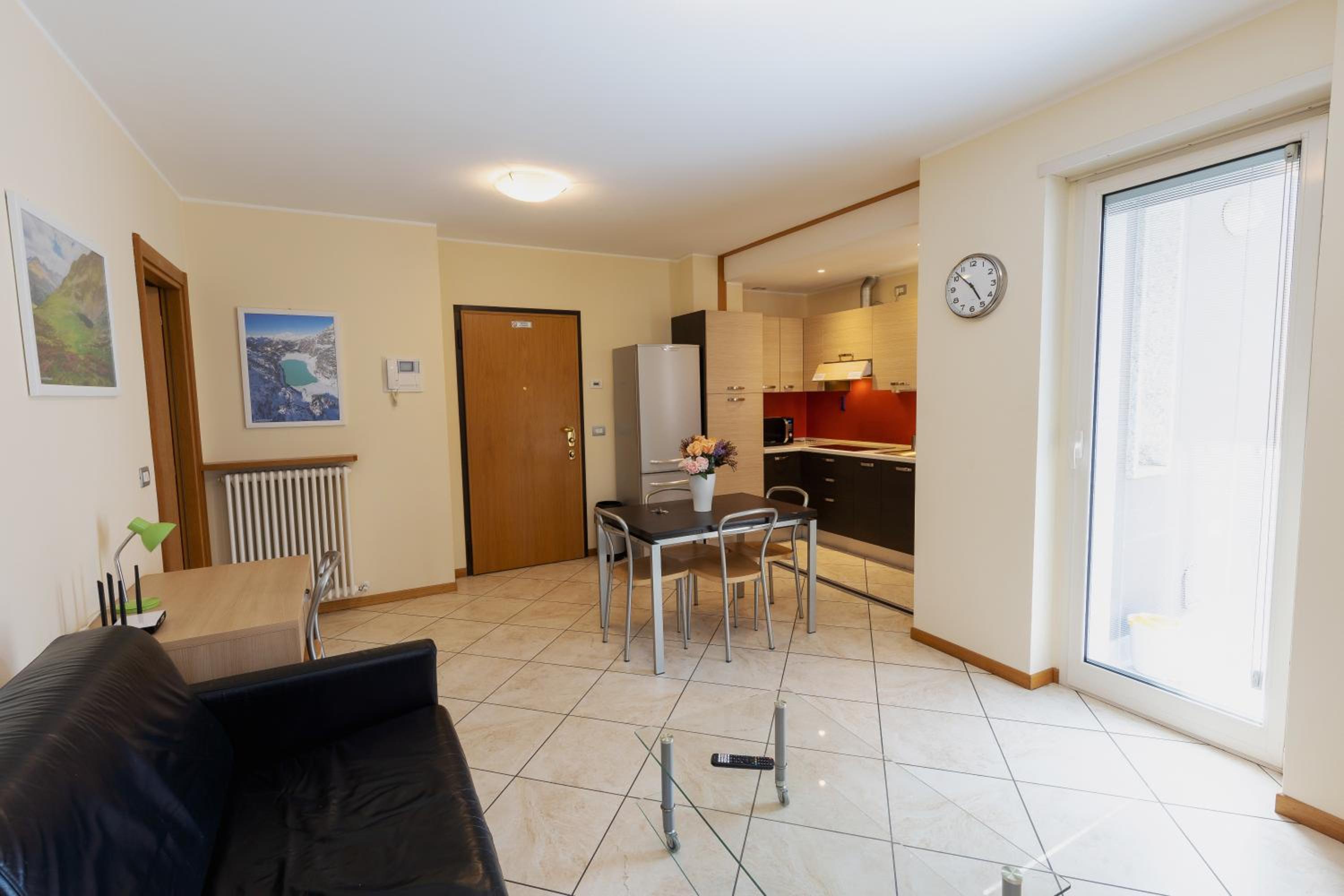 One-Bedroom Apartment - Photo 4