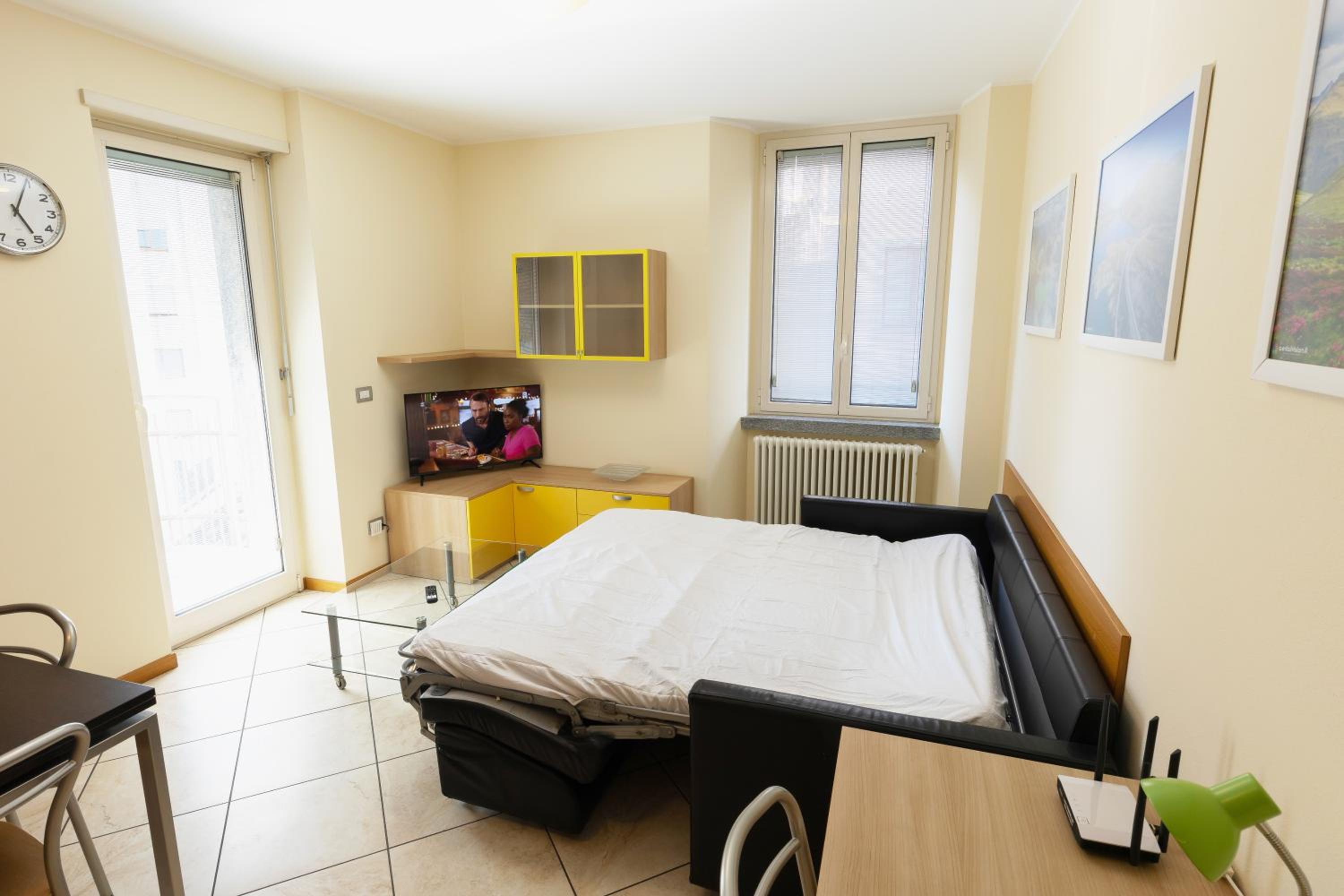 One-Bedroom Apartment - Photo 9