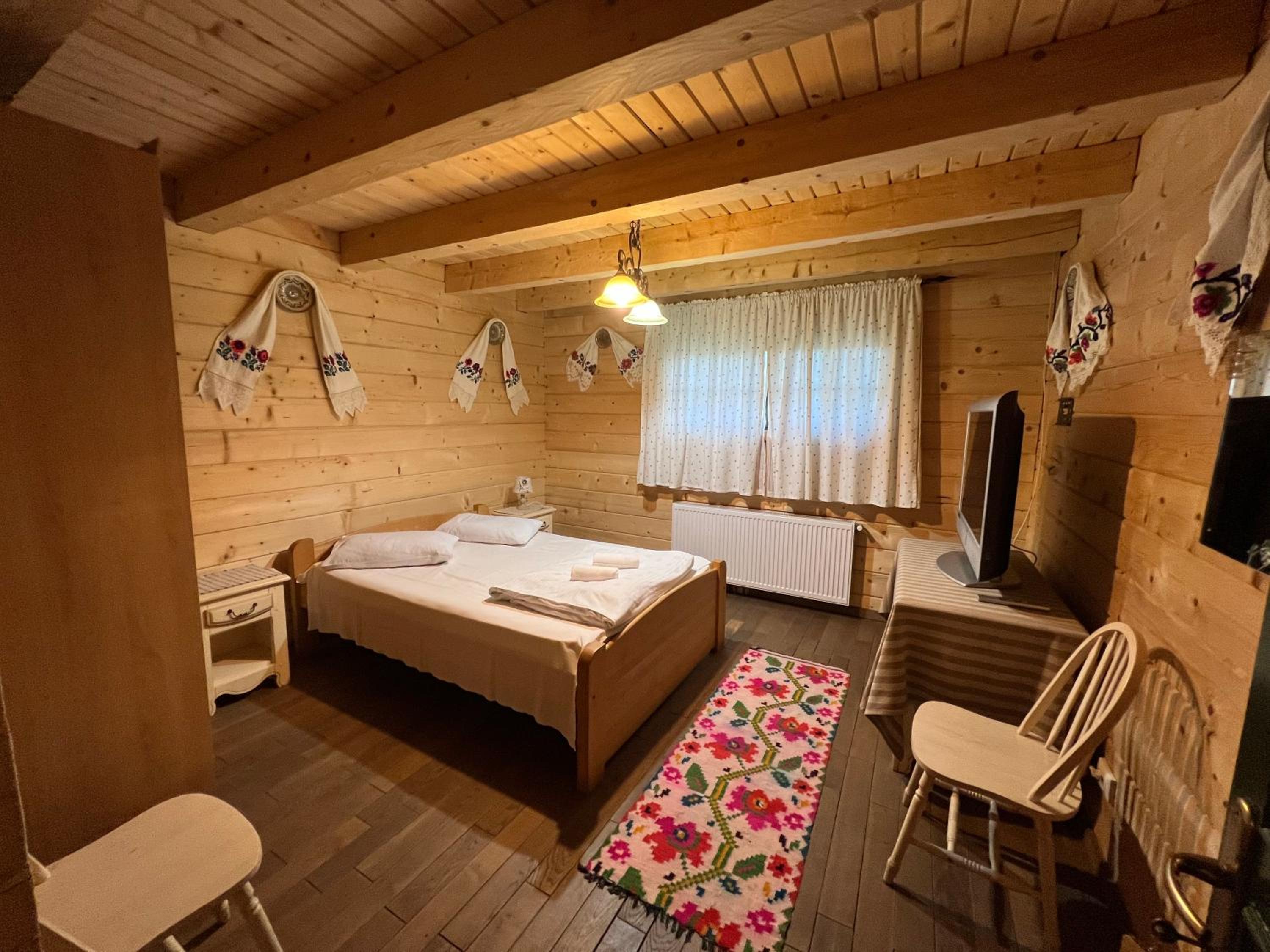 Double Room with Private Bathroom photo 3