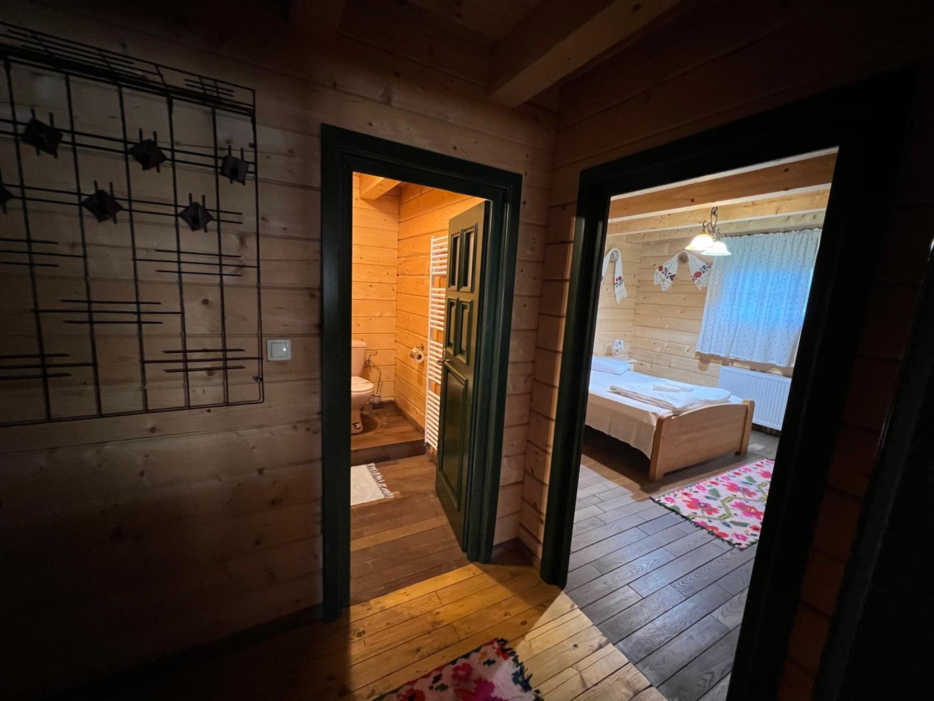 Double Room with Private Bathroom photo 1