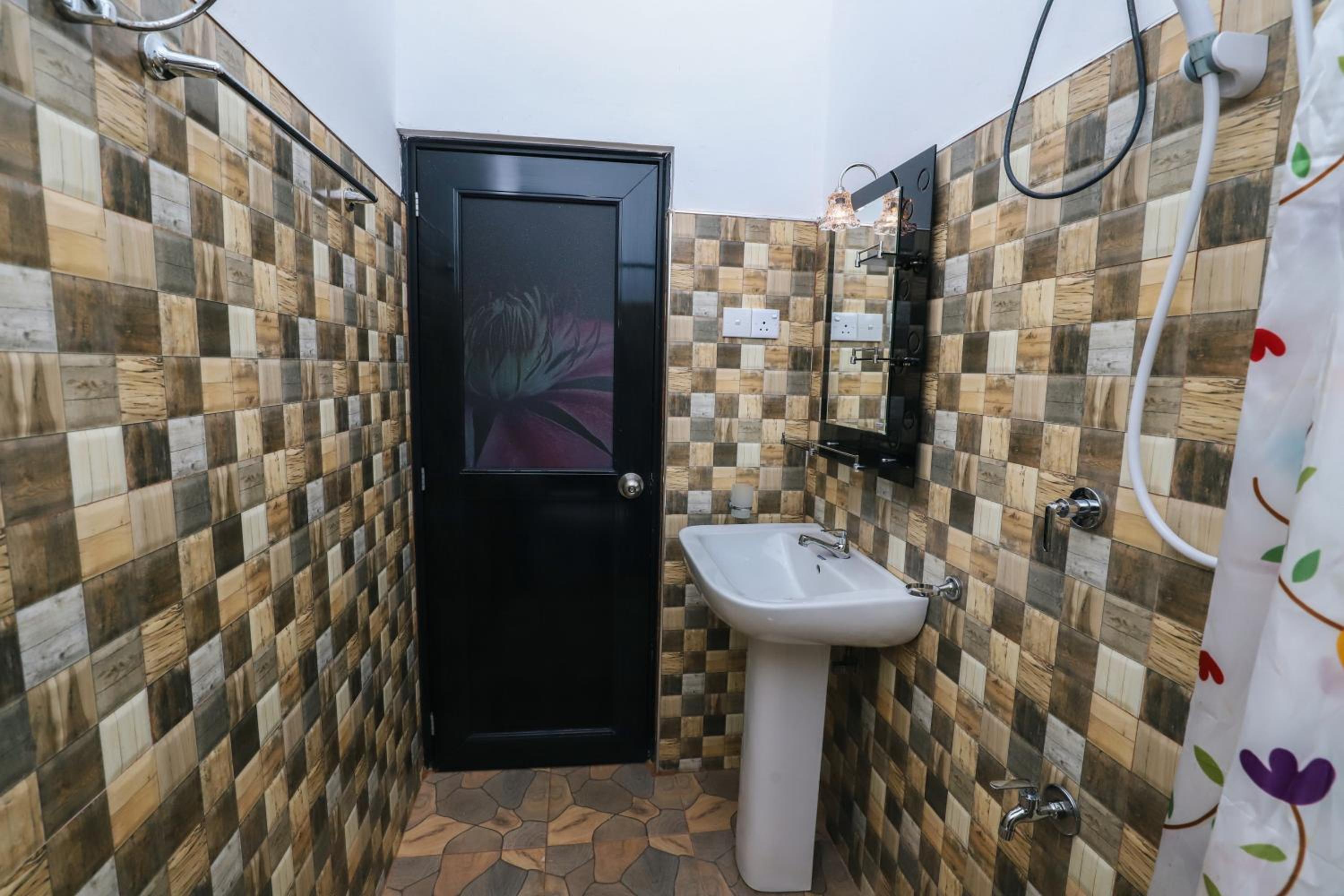 Deluxe Double Room with Extra Bed, photo 7