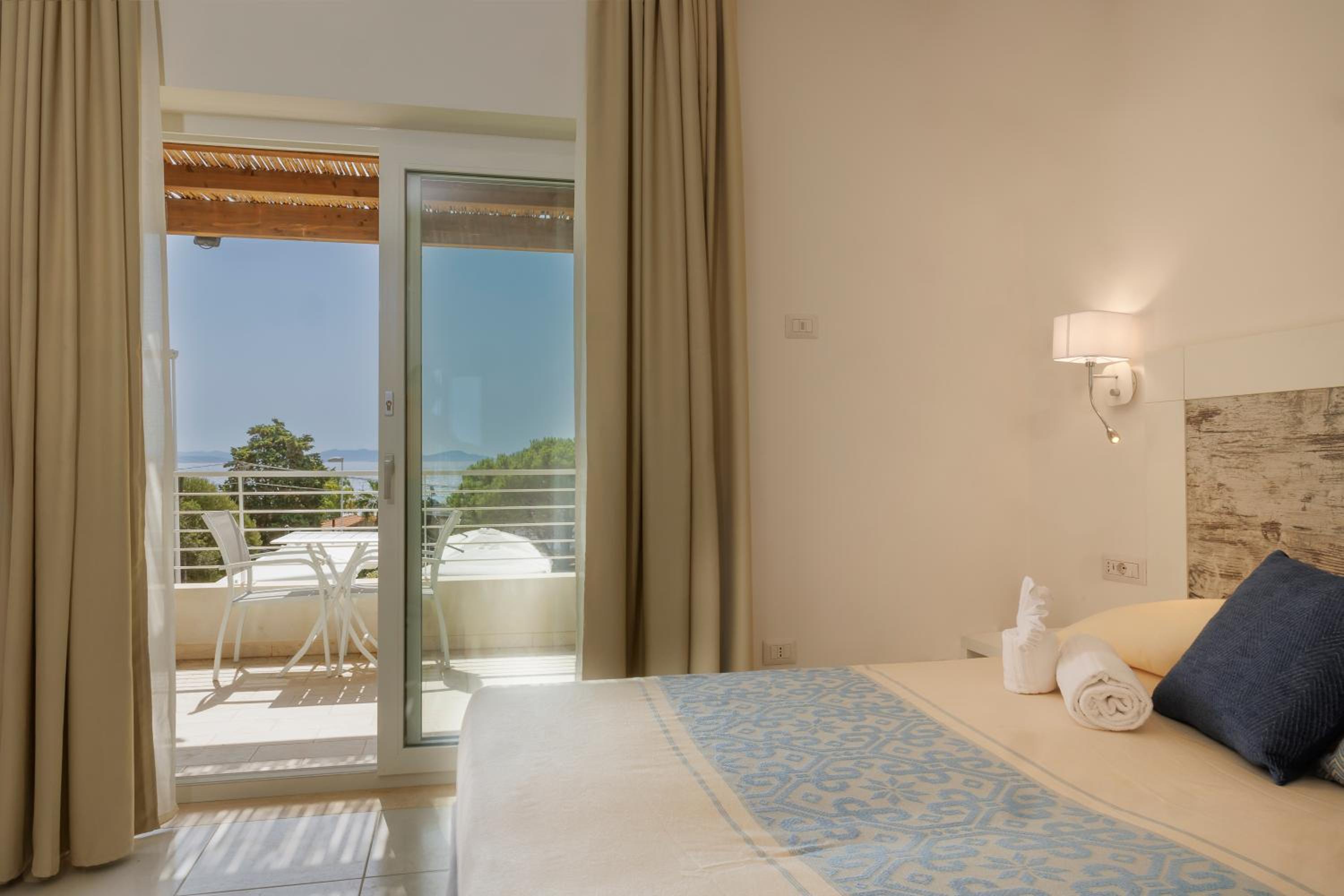Mercury Beach Hotel