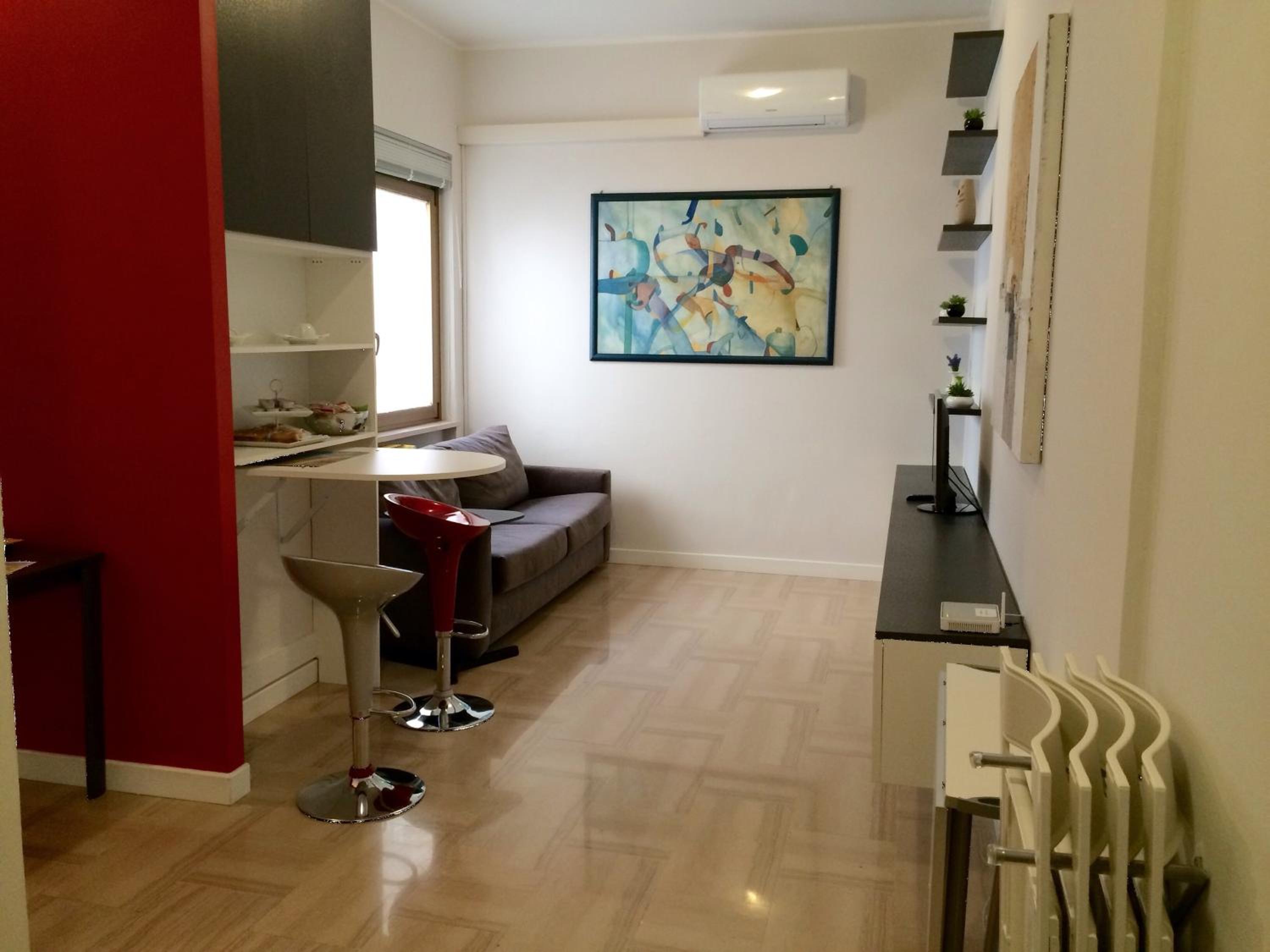 One-Bedroom Apartment