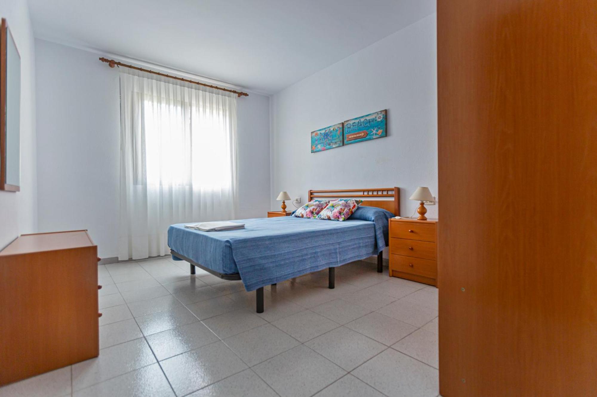 Two-Bedroom Apartment (5 Adults) - Photo 7