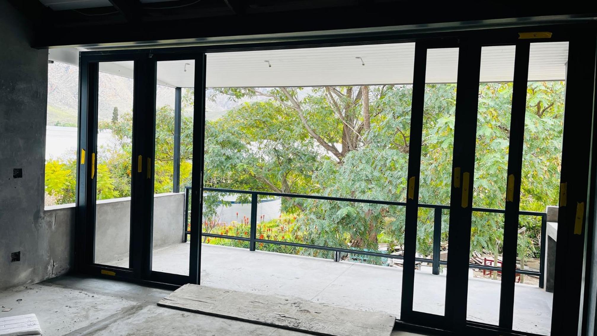 Suite With Mountain View