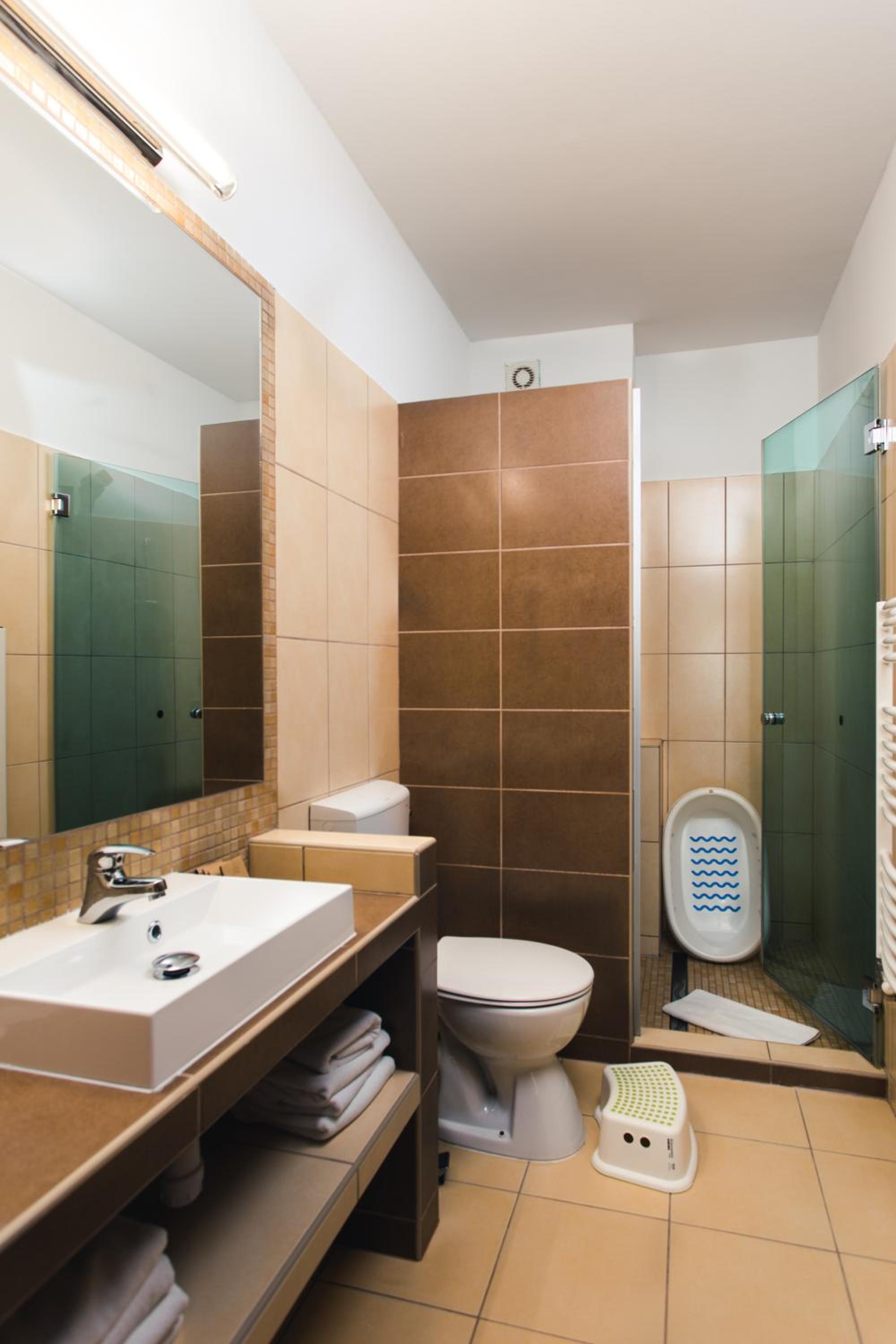 Double Room - Photo 5