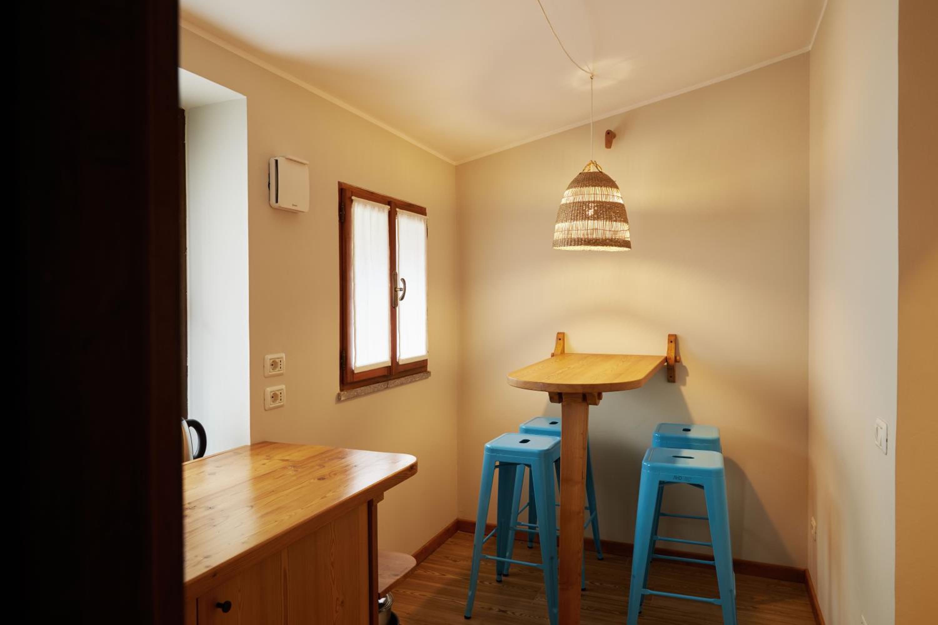 One-Bedroom Apartment - Separate Building photo 2