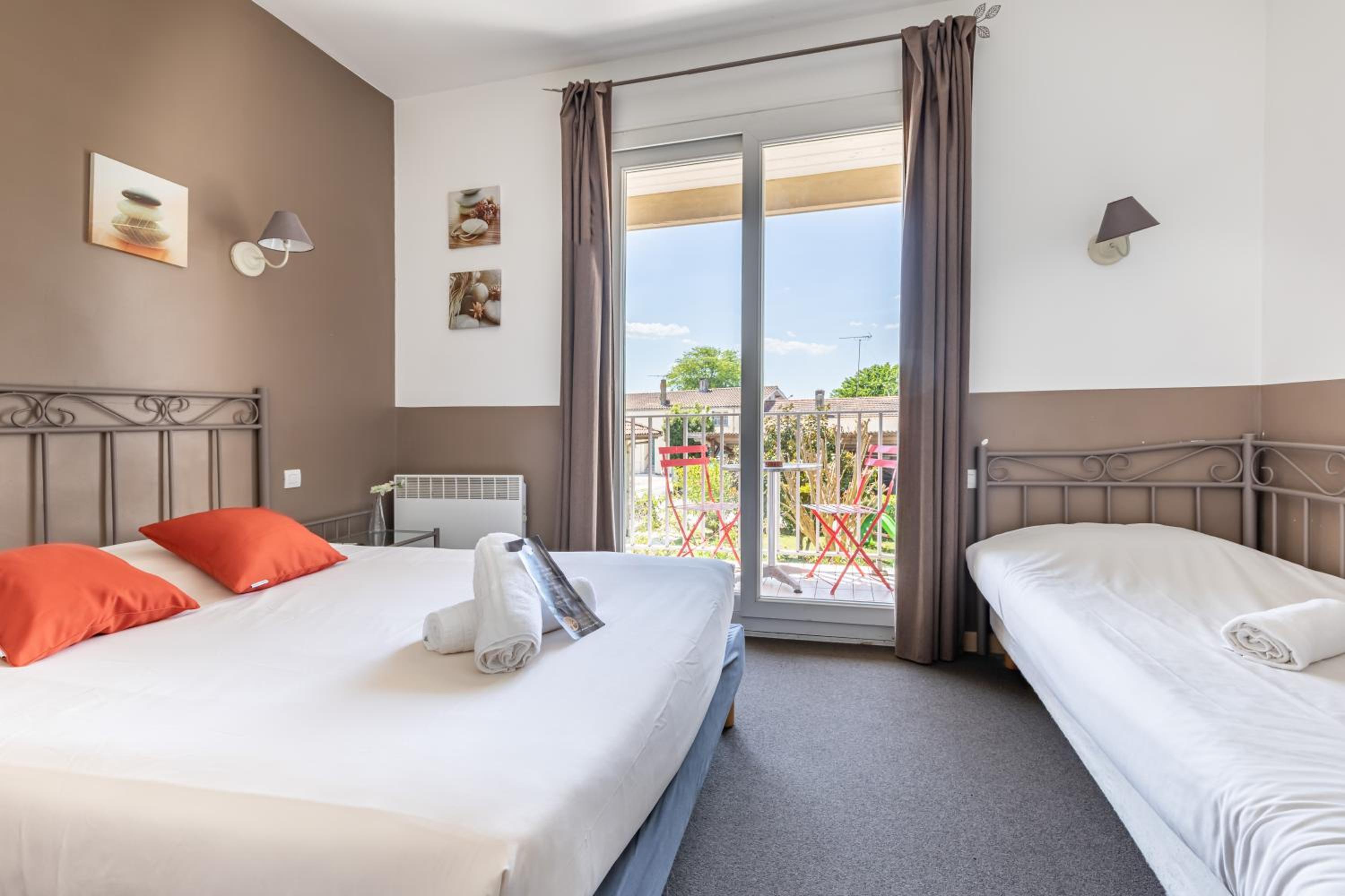 Superior Triple Room - Photo 1
