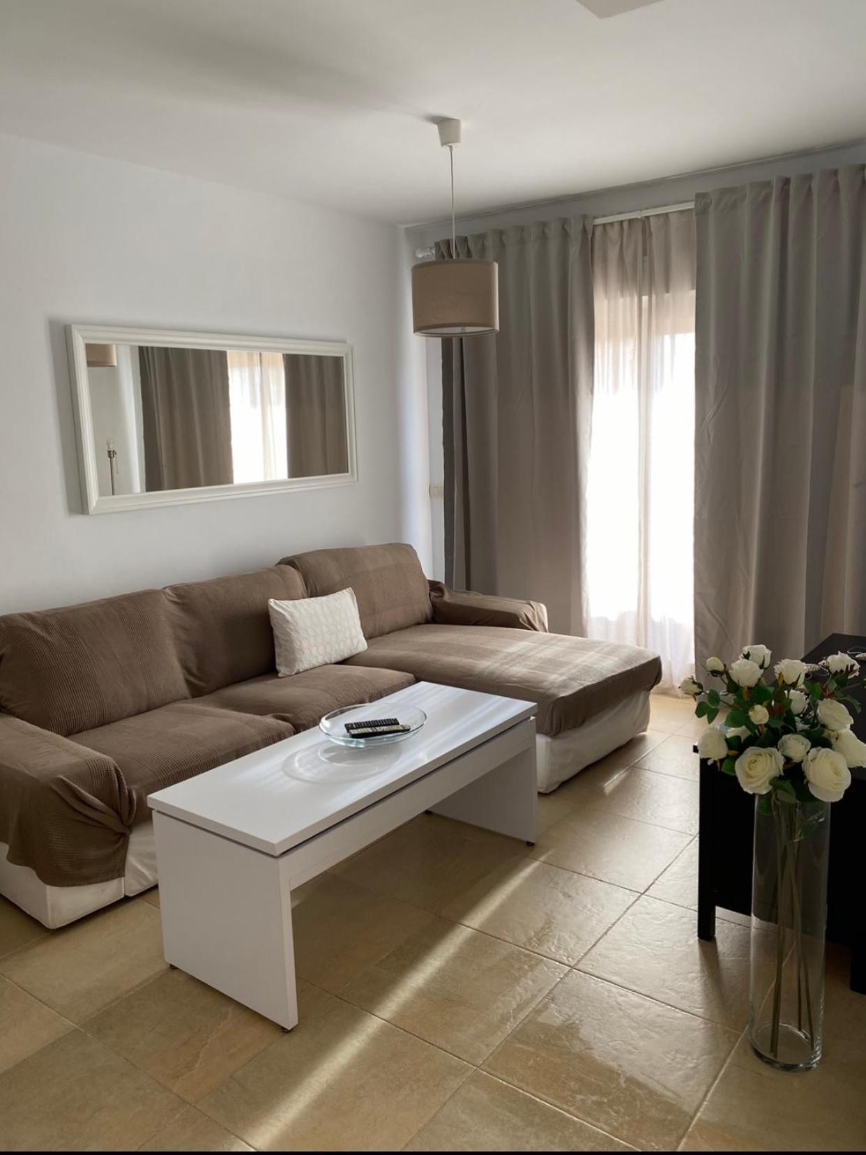 Apartment photo 2