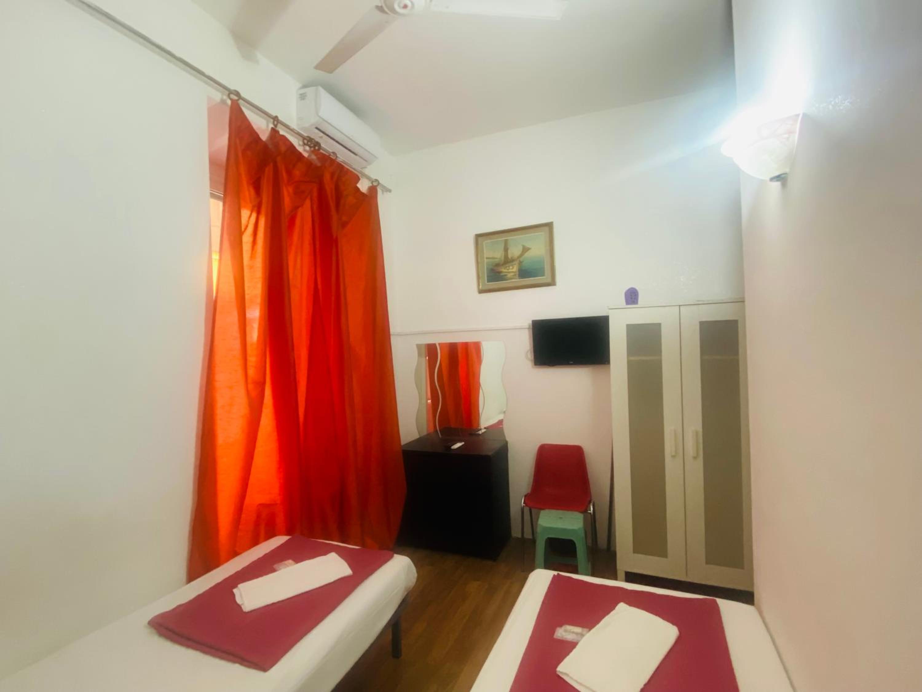 Mixed Dormitory Room