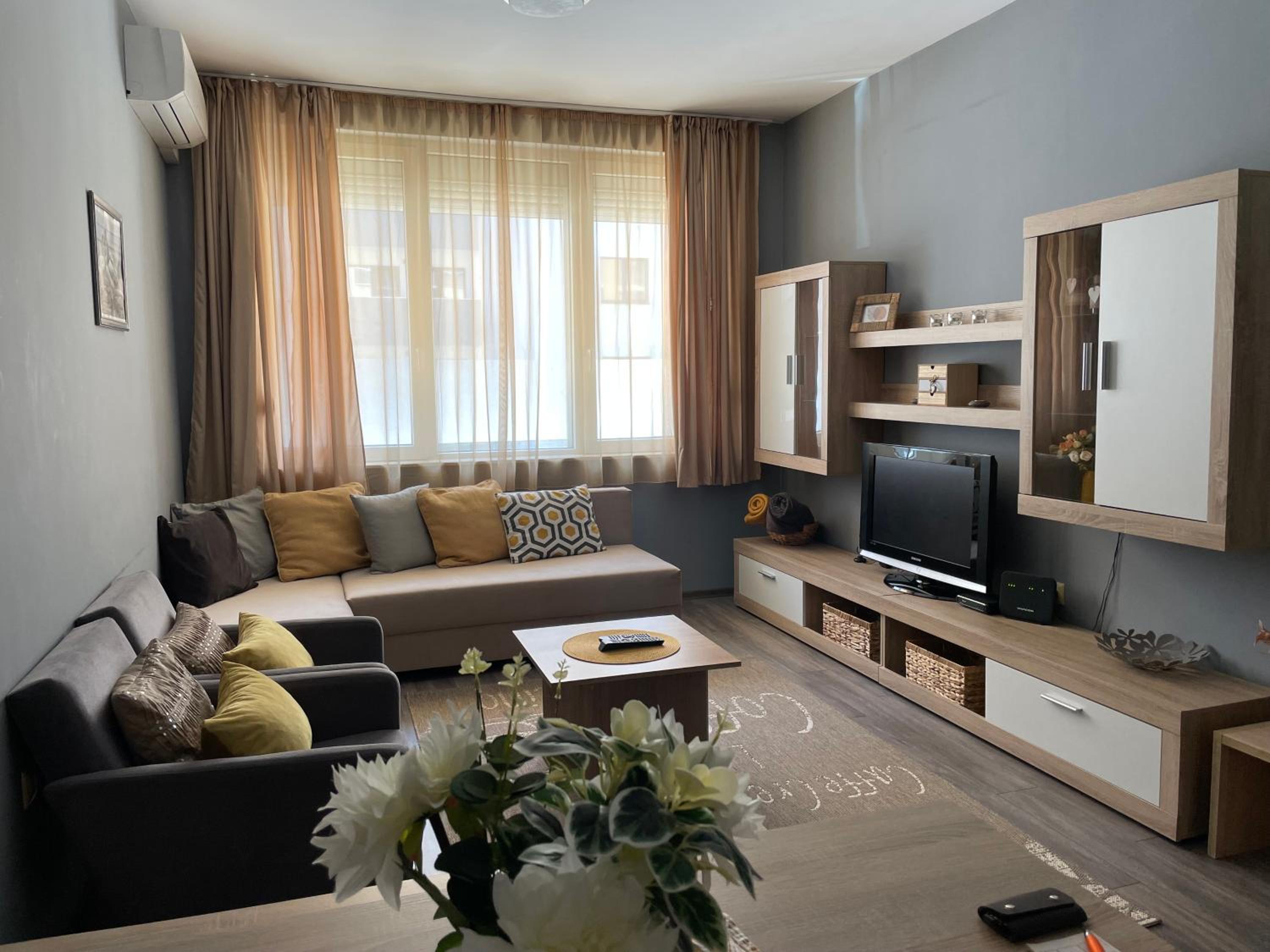 Apartment - Photo 1