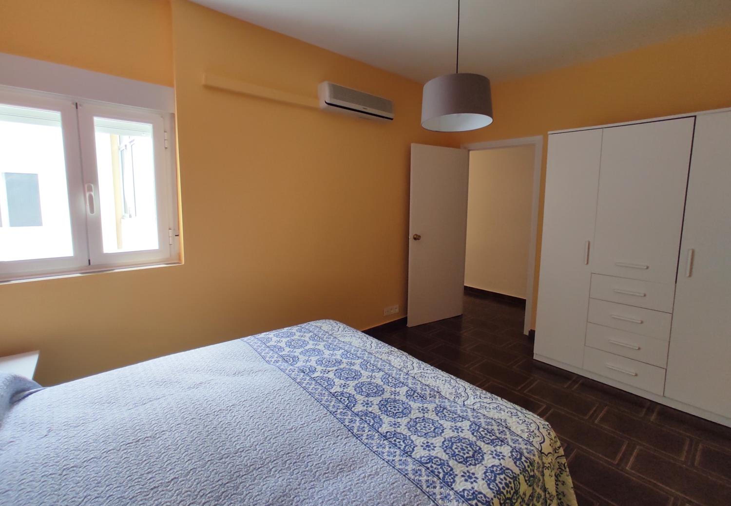 Three-Bedroom House photo 3