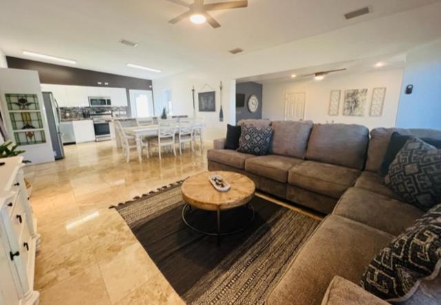 Three-Bedroom House photo 3