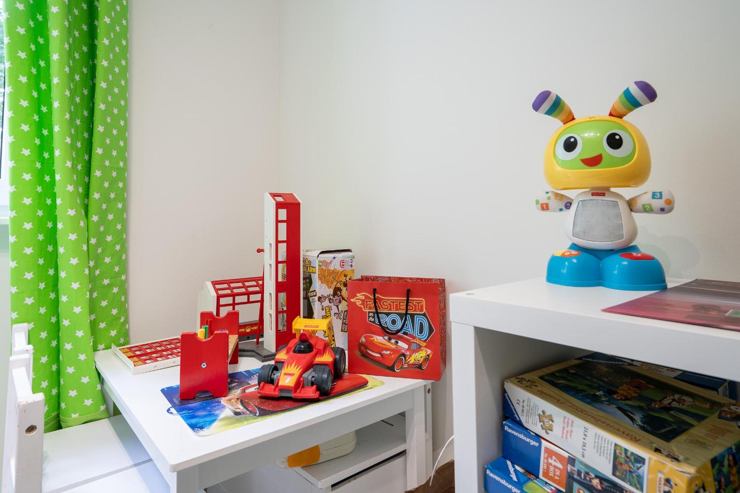 Apartment photo 2