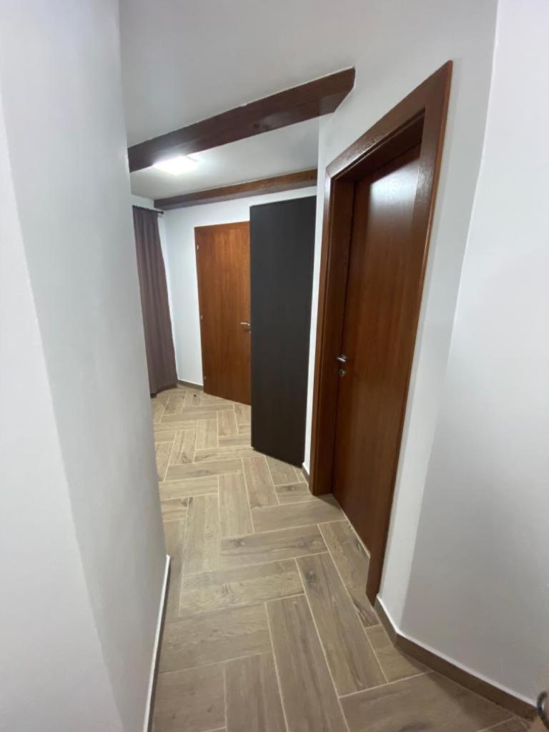 Family Room photo 3