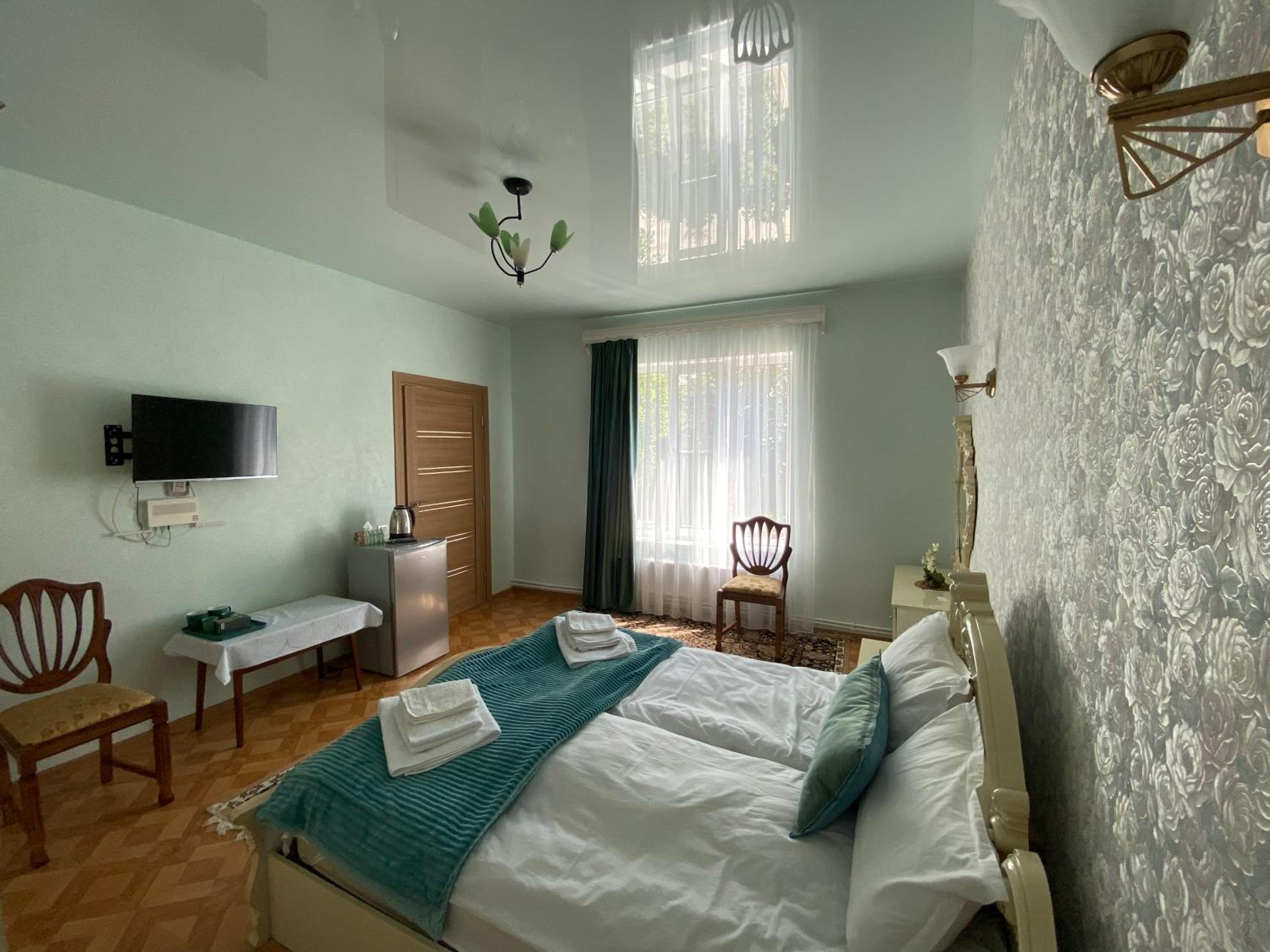 Double Room with Private Bathroom photo 1
