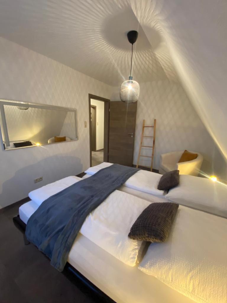 Four-Bedroom House photo 1