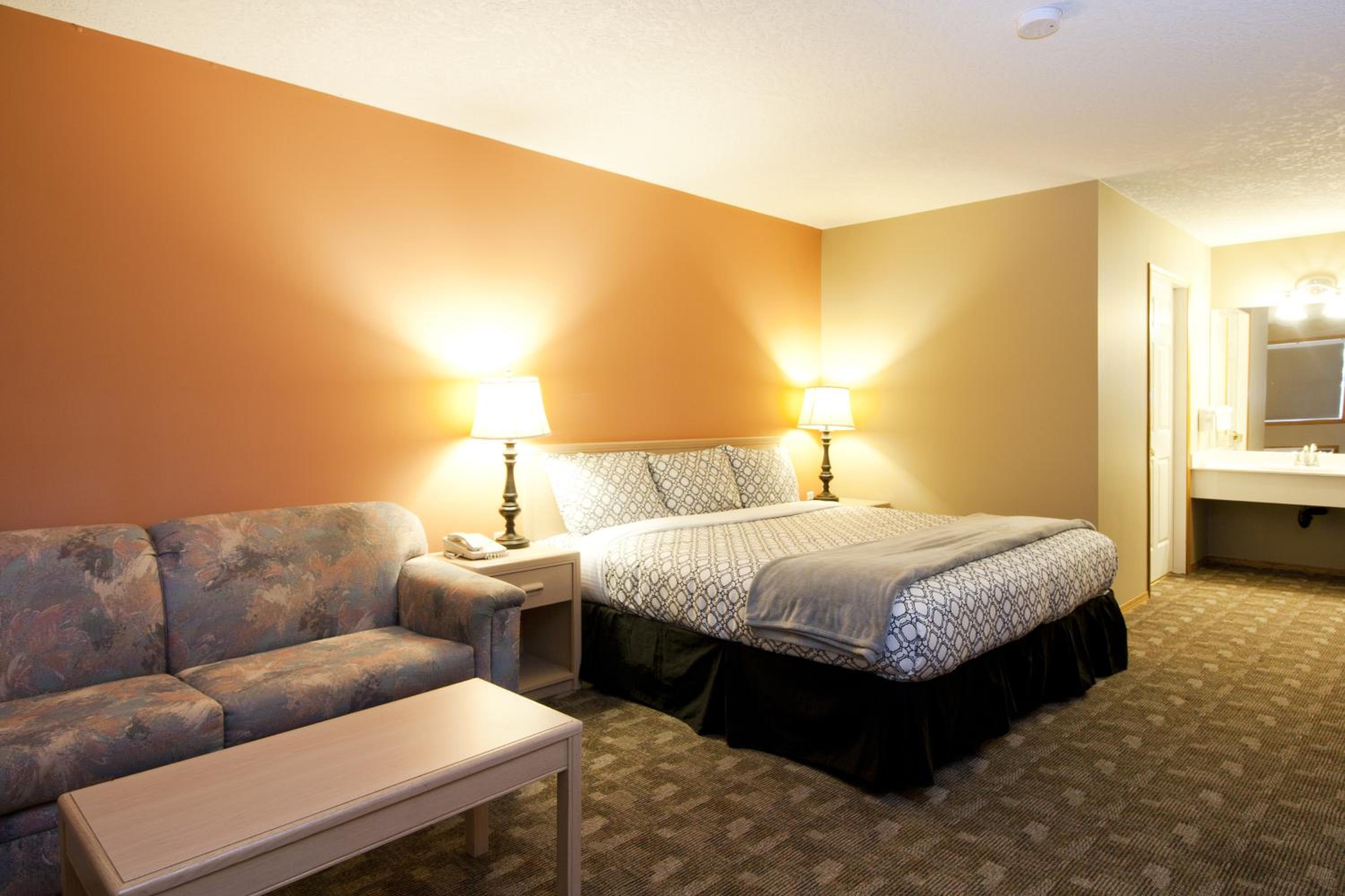 Standard King Room photo 1