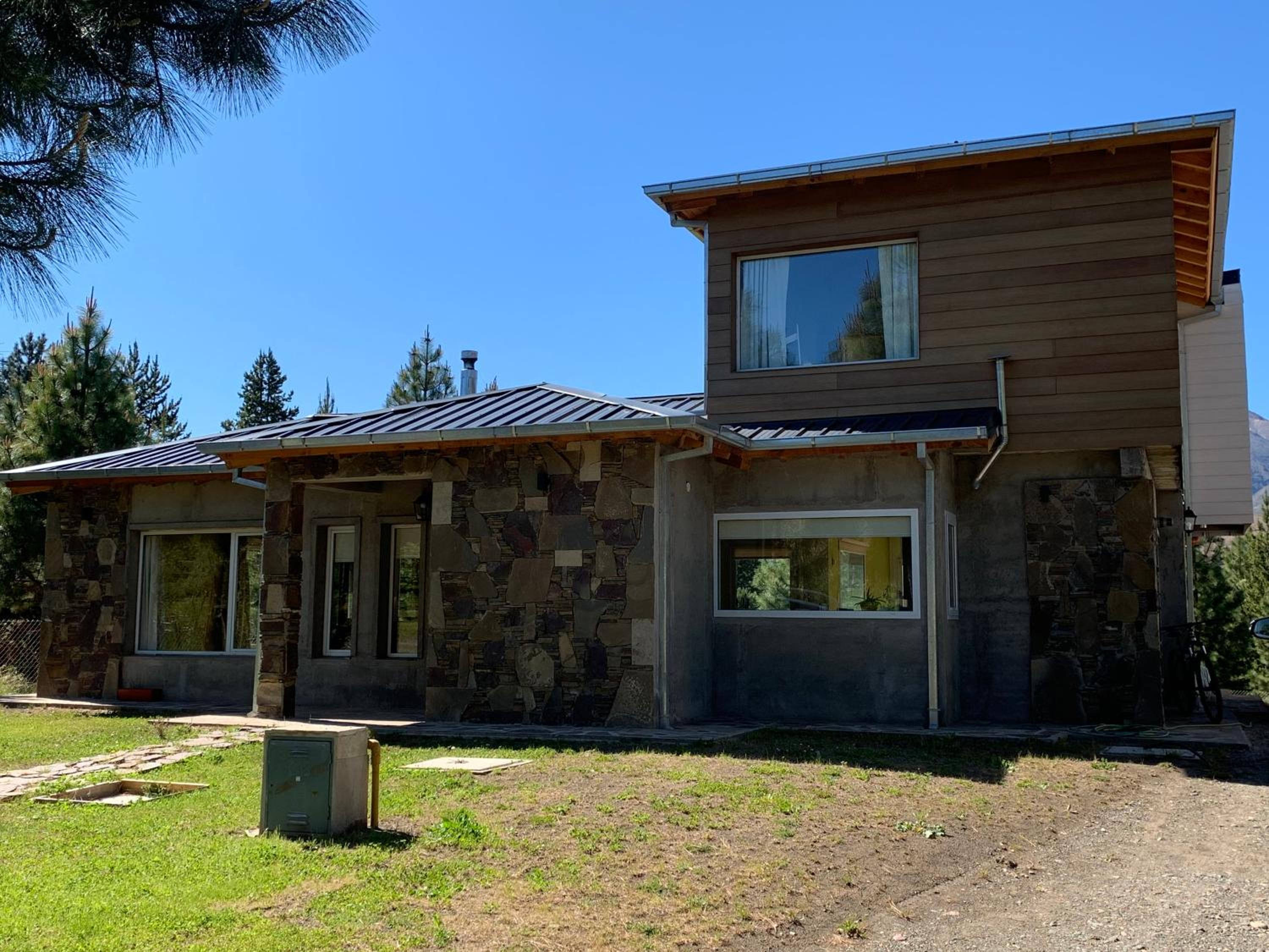 Two-Bedroom House photo 2