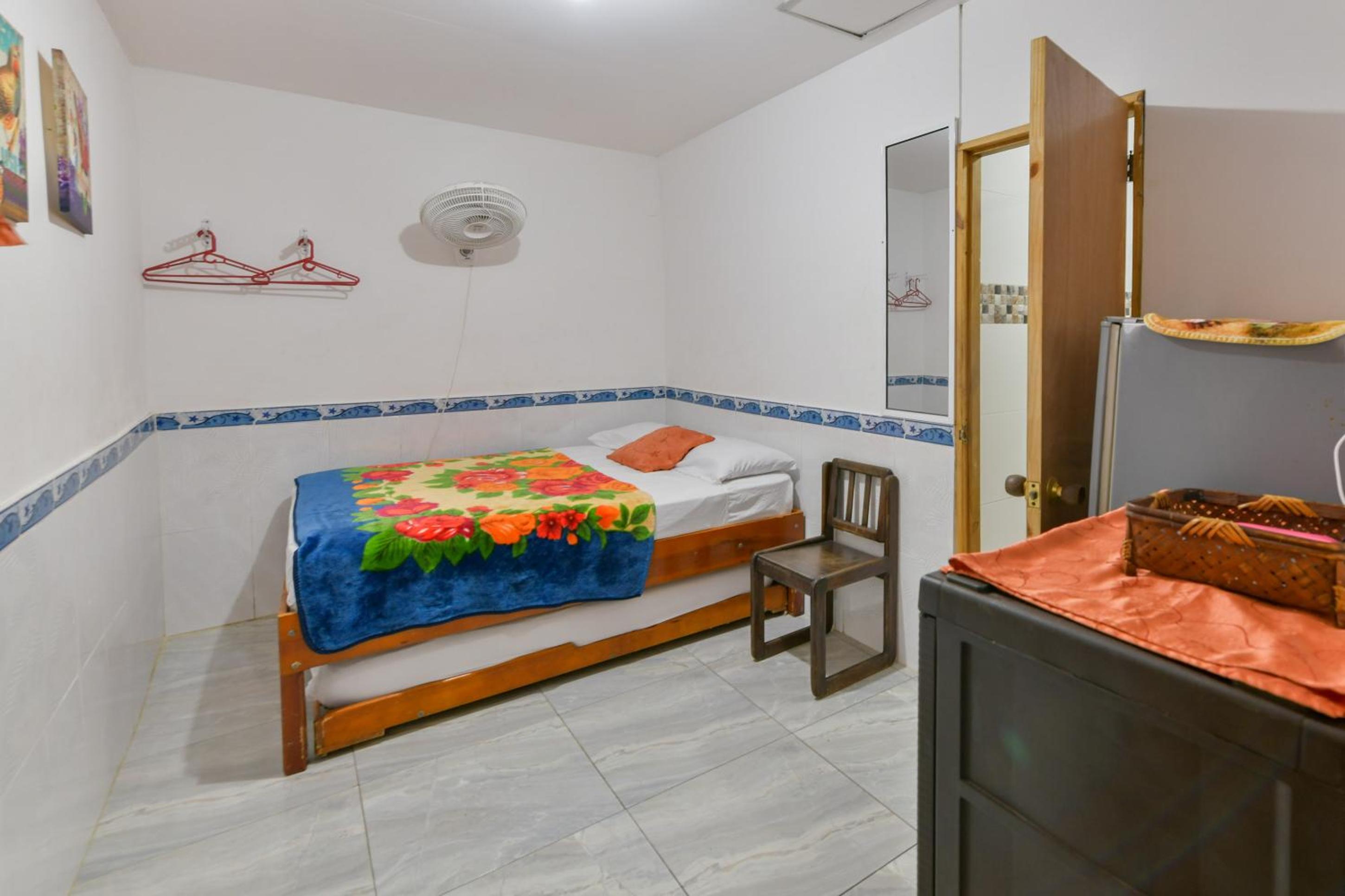 Double Room with Private Bathroom photo 2