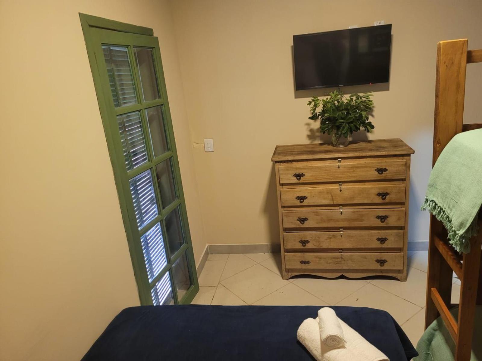 Quadruple Room - Photo 8
