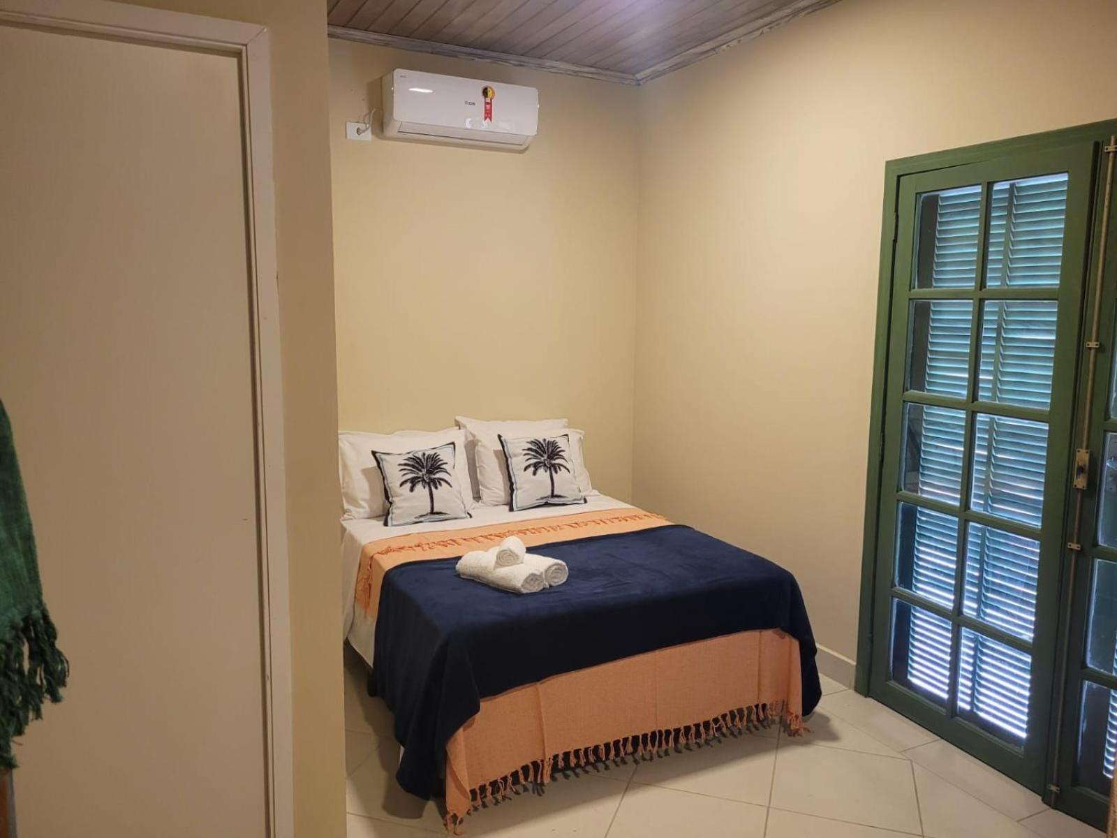 One-Bedroom Apartment - Photo 3